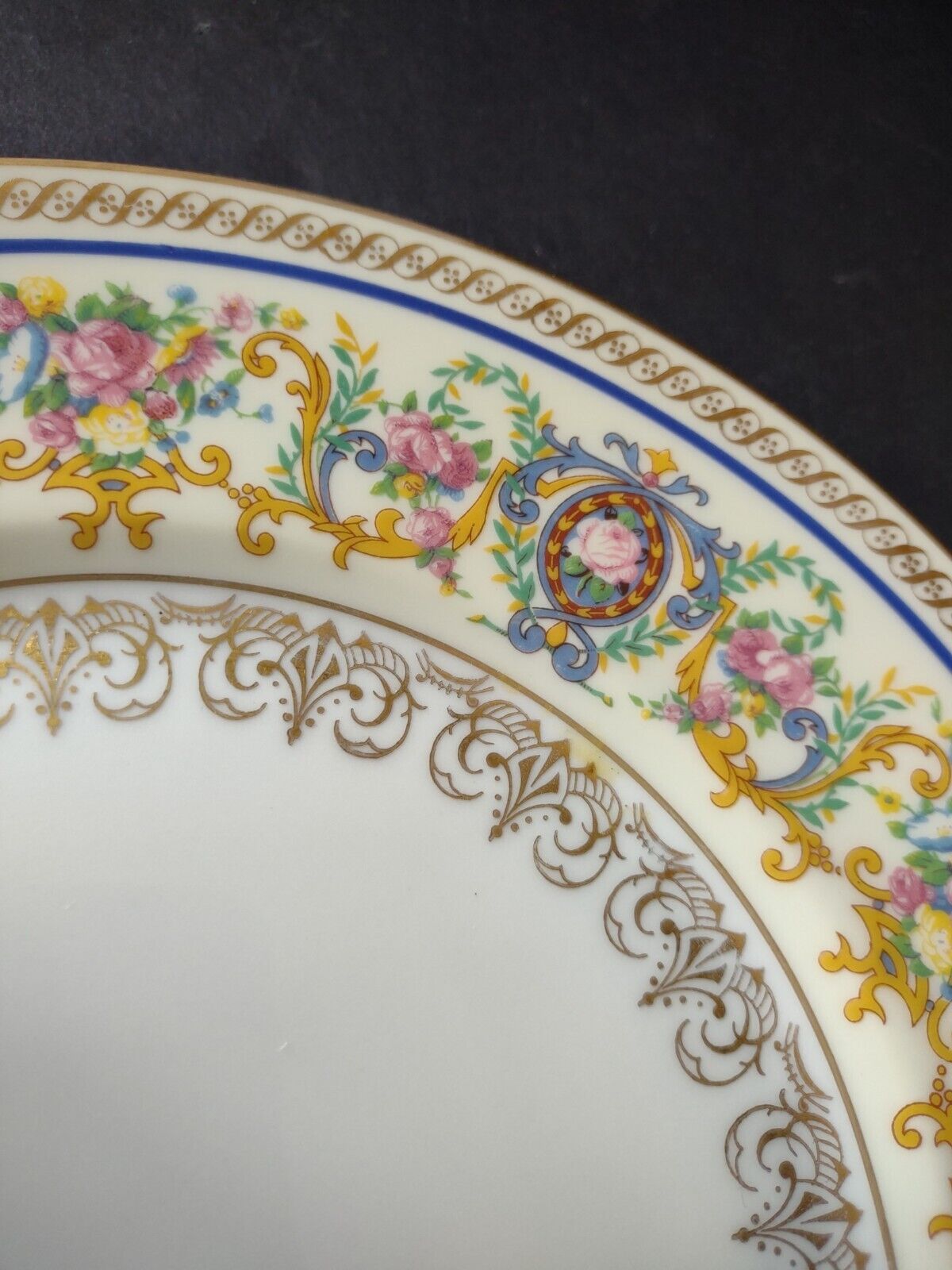 Ahrenfeldt Limoges Gold Trim Ornate Design Blue Dinner Plate 10-7/8" (lot 641)