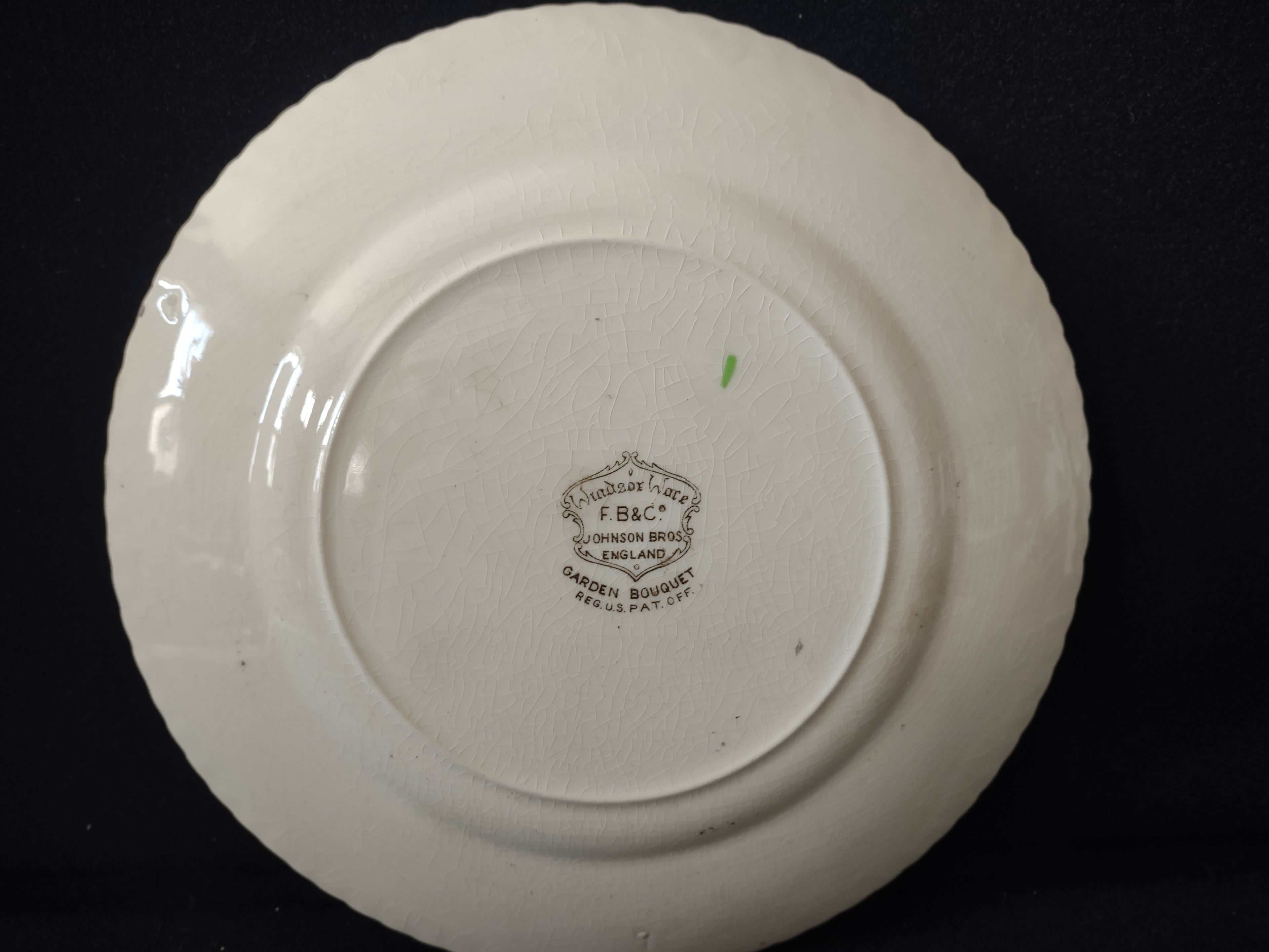 Vintage Johnson Bros Garden Bouquet Ironstone England Lunch Plate (lot 5614)