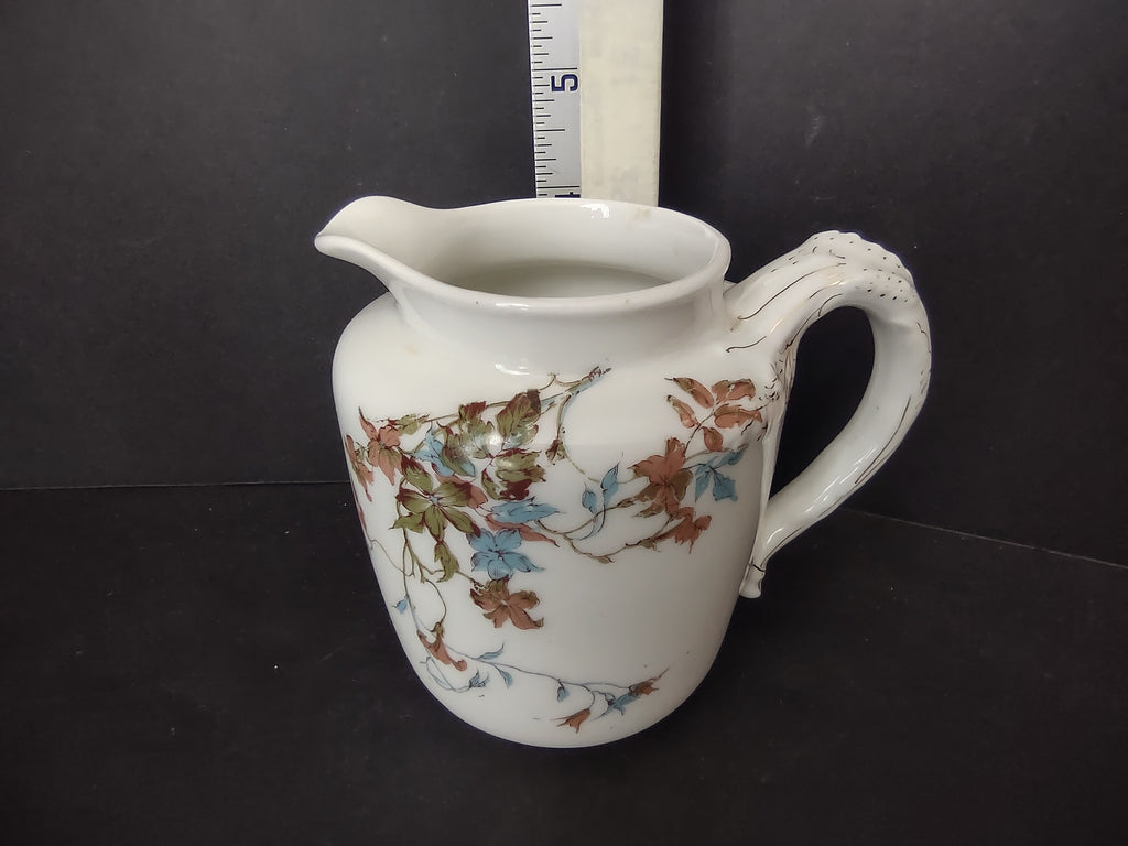 Depose Haviland Limoges Blue Flower Pitcher Creamer (lot 965)