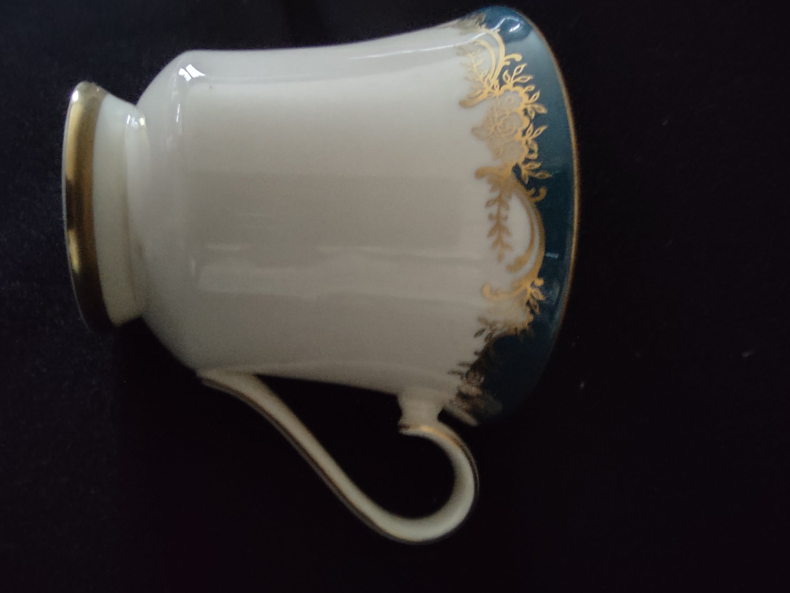 Vintage Minton Grosvenor Tea Cup Saucer Bone China Green Gold (Lot 5491)