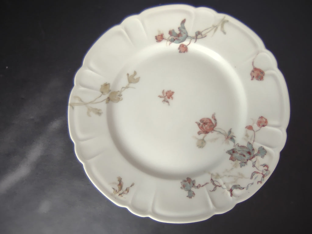 Antique 1889 Haviland Limoges Blue Red Flower Dessert/Salad Plate (lot 948)