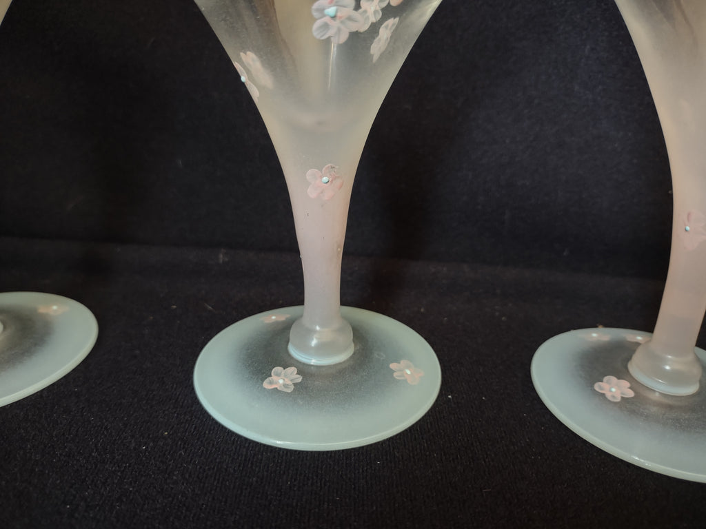 Set of 4 Vintage MCM Frosted Martini Glass Pink Flower Handpainted (lot 2740)
