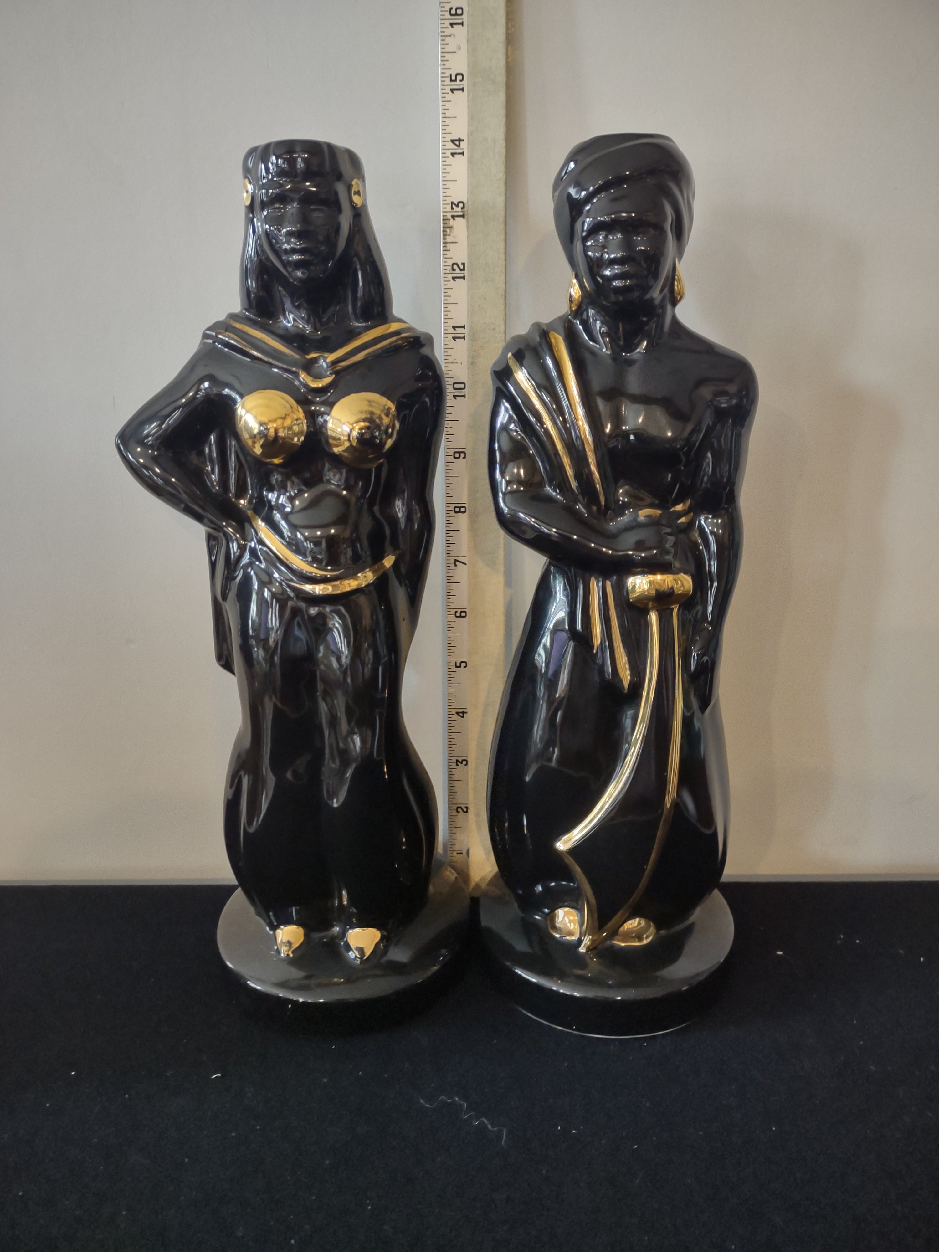 Vintage Eastern Style Man Woman Figurine Black Gold Accent (Lot 3739