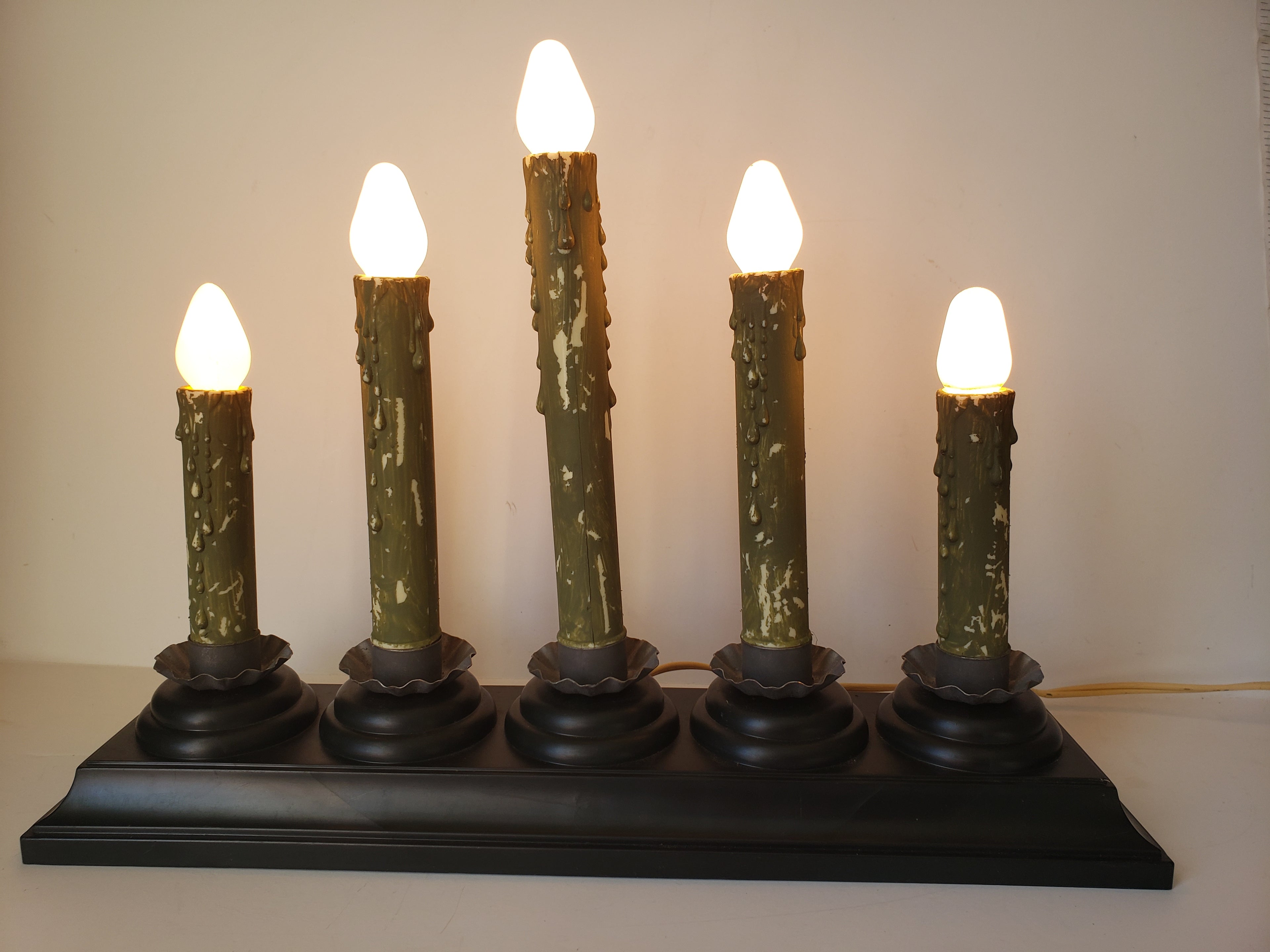 Christmas Window 5 Candle Drip White Lights Candelabra Candolier (lot 2307)