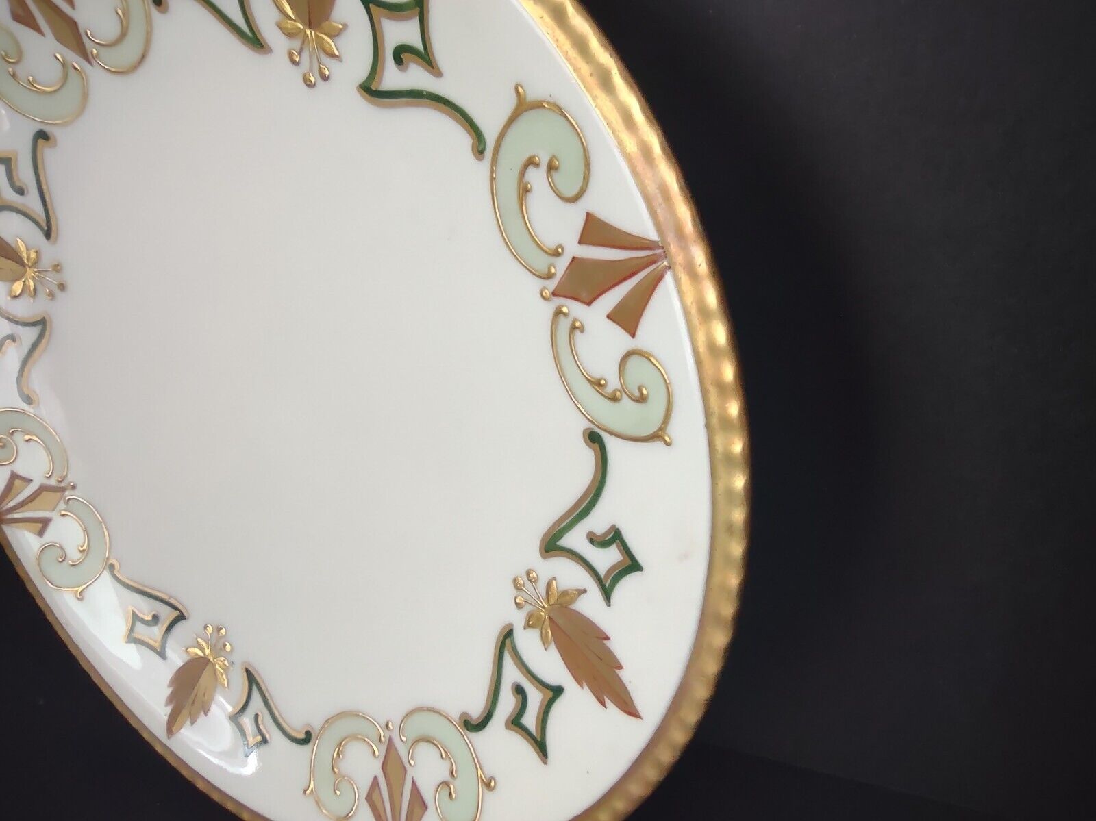 Limoges Raised Gold Trim Salad Luncheon Plate Seafoam Green (lot 632)