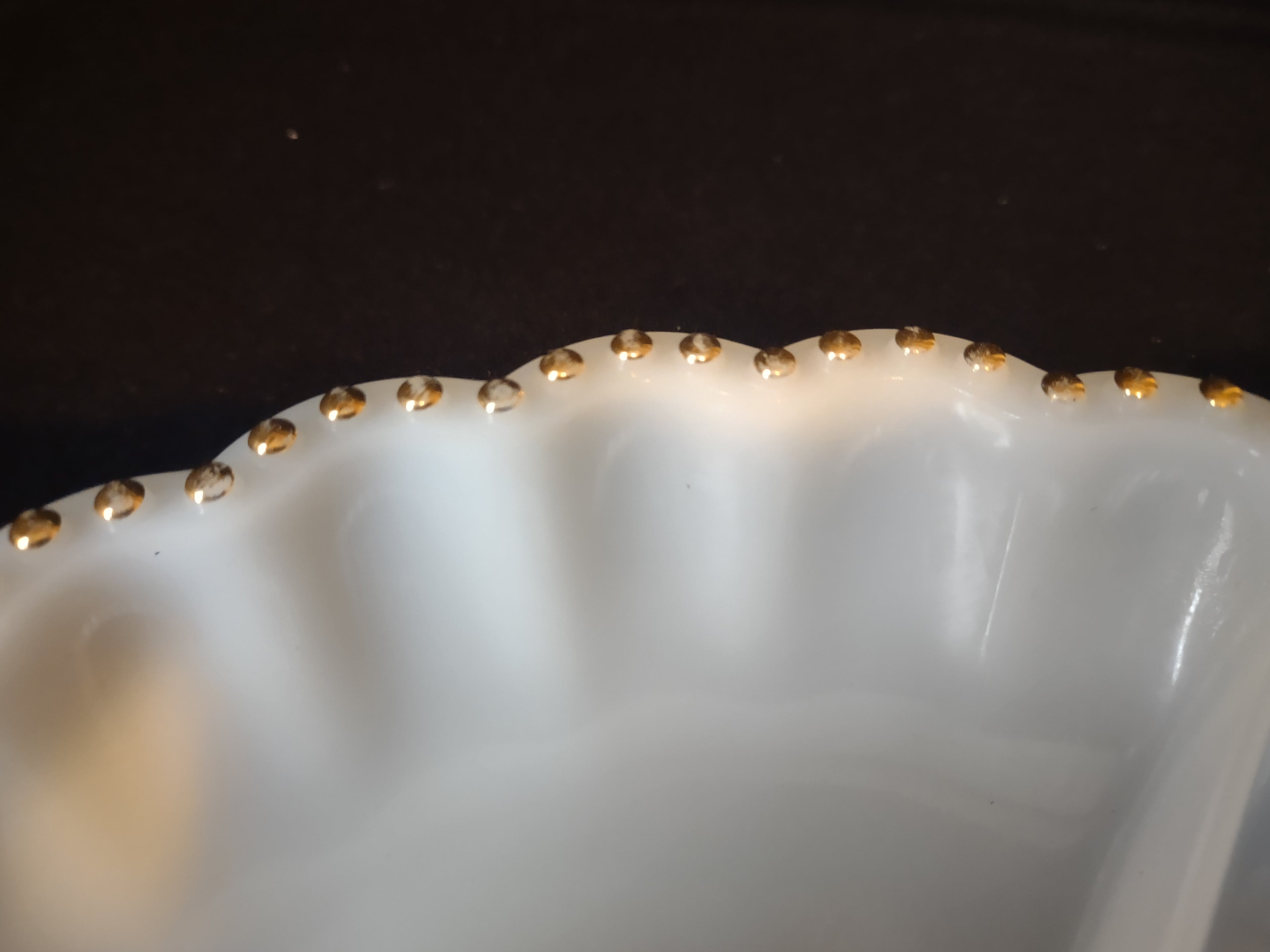 Vintage Mid Century Anchor Hocking Milk Glass Serving Dish (lot 2598c)