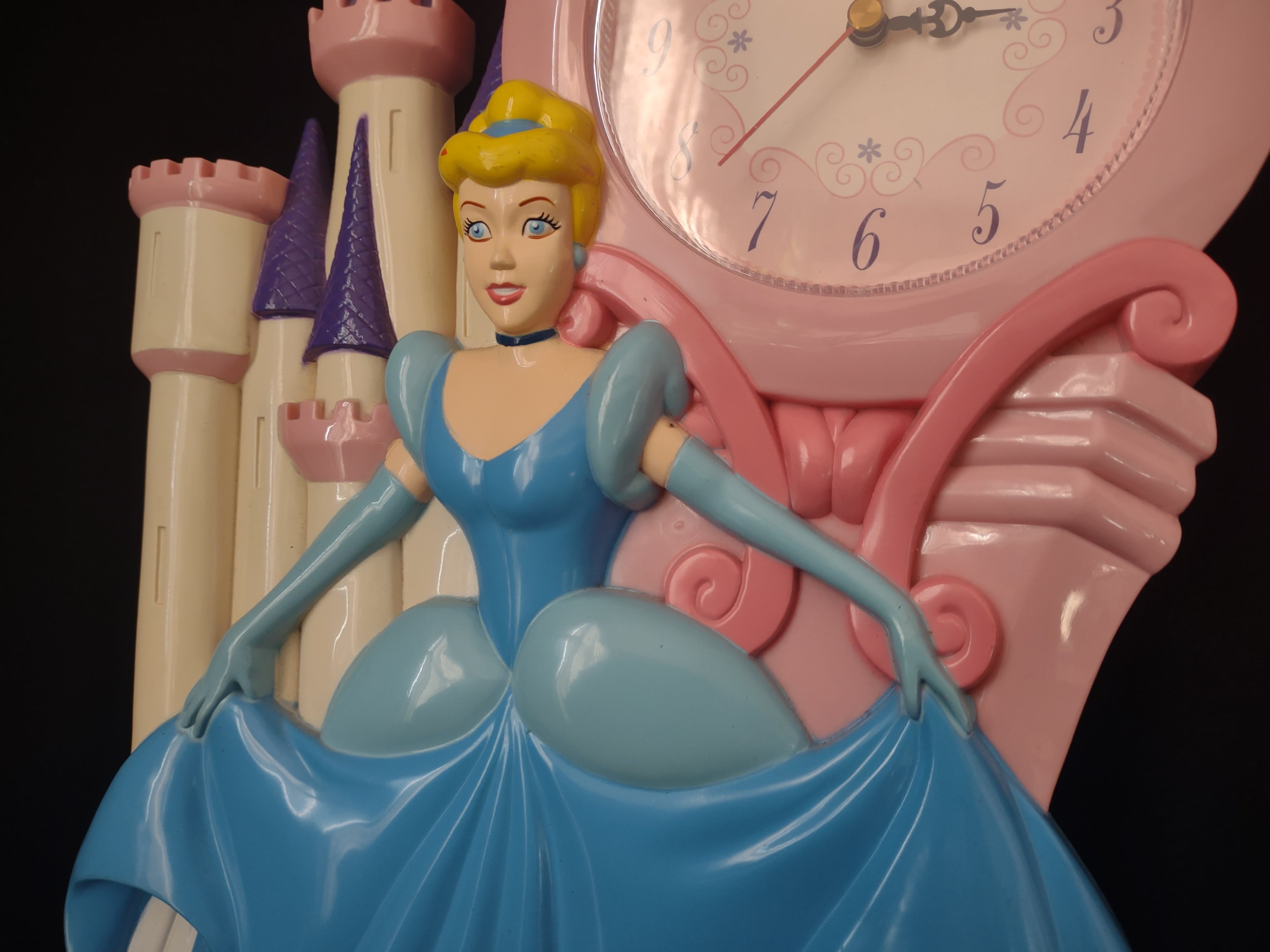 Disney Princess Clock Wall Decor Blue Pink (lot 2533c)