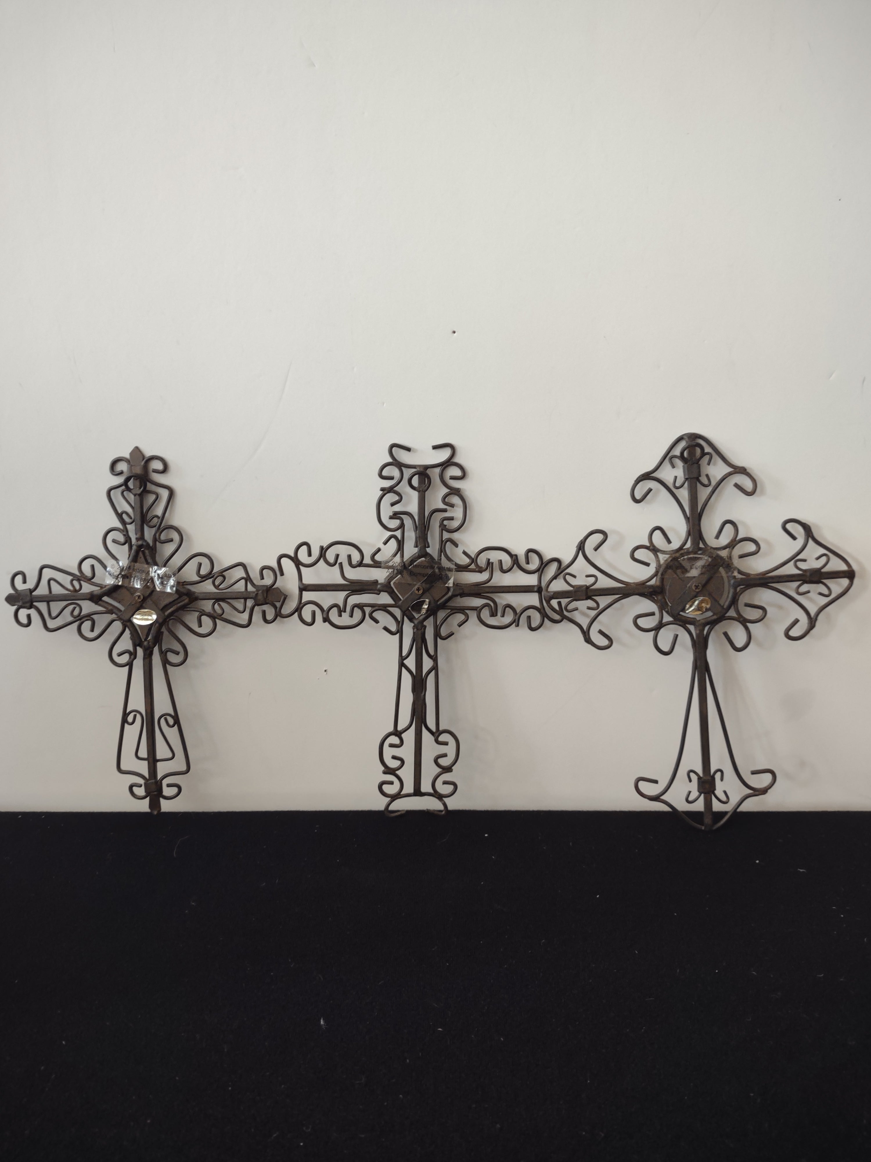 Vintage 3 Metal Crosses Wall Art Fleur De Lis Scrolls (Lot 3811t)