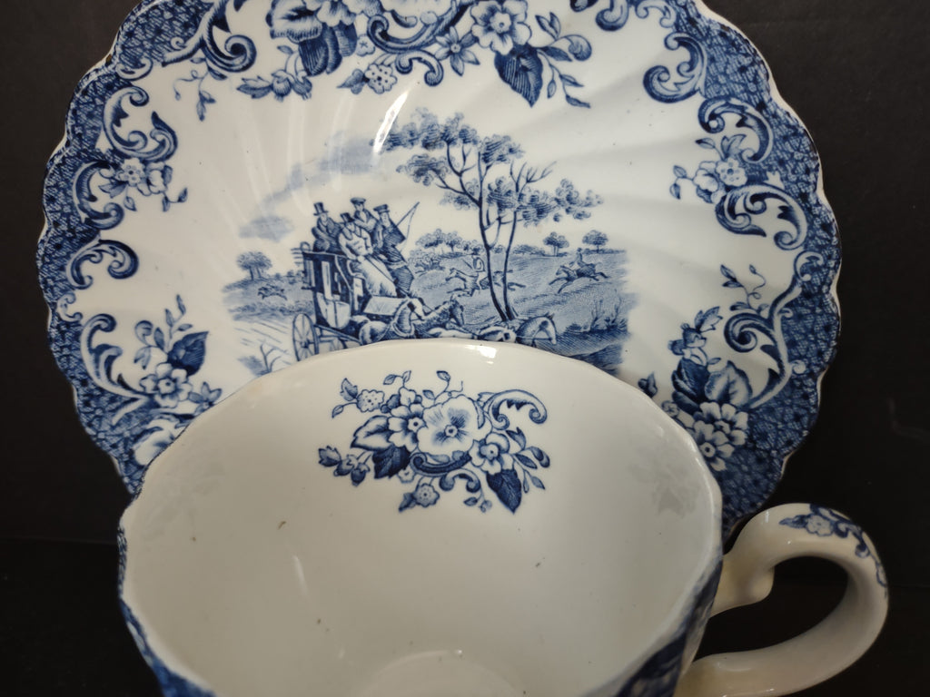 Vintage Ironstone Coaching Scenes Johnson Bros Teacup Saucer x 2 (lot 5560)