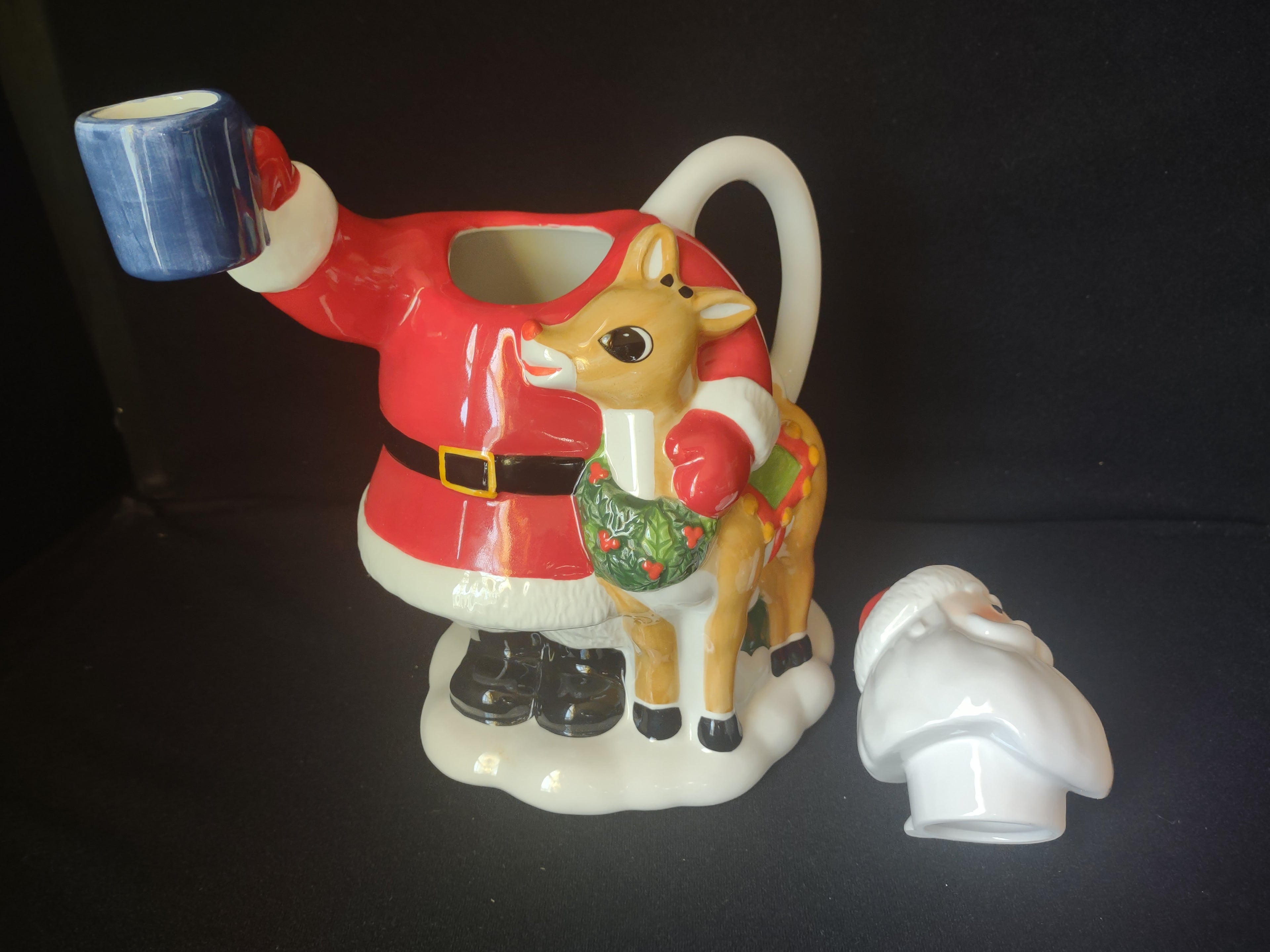 Christmas Santa Rudolph Teapot Lenox (lot 1568)
