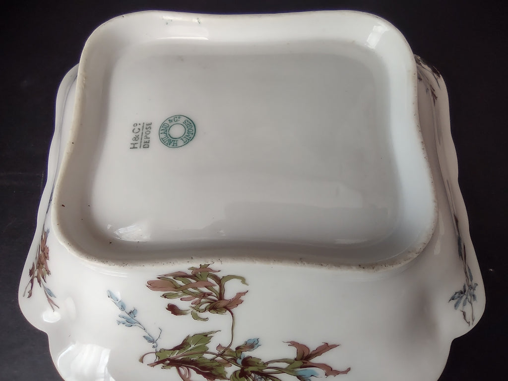 Depose Haviland Limoges Blue Flower Serving Bowl (lot 962)