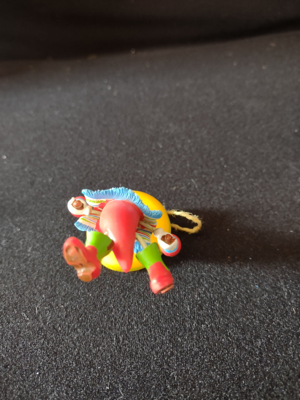 Vintage Mexican Hot Pepper Grand Canyon Ornament Sombrero Maraca (Lot 4793)
