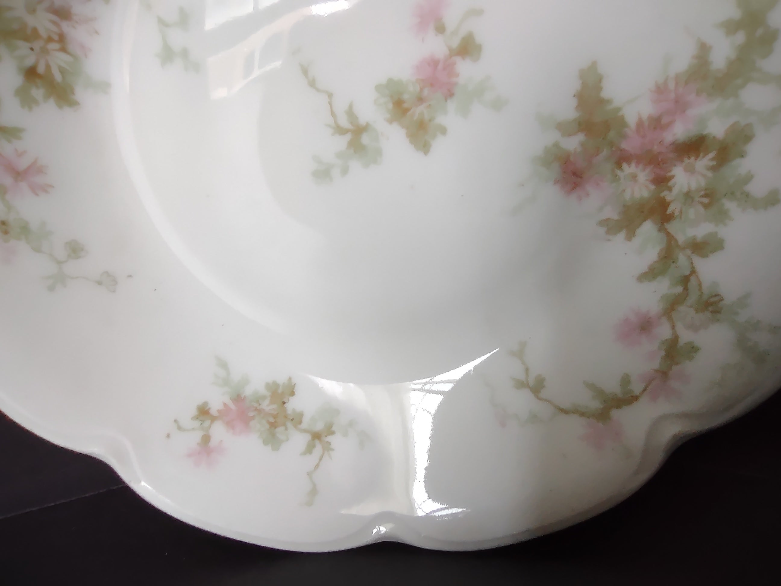 Haviland Limoges Small Bowl 5-1/2" Plate Pink Thistle & Daisy (lot 884)