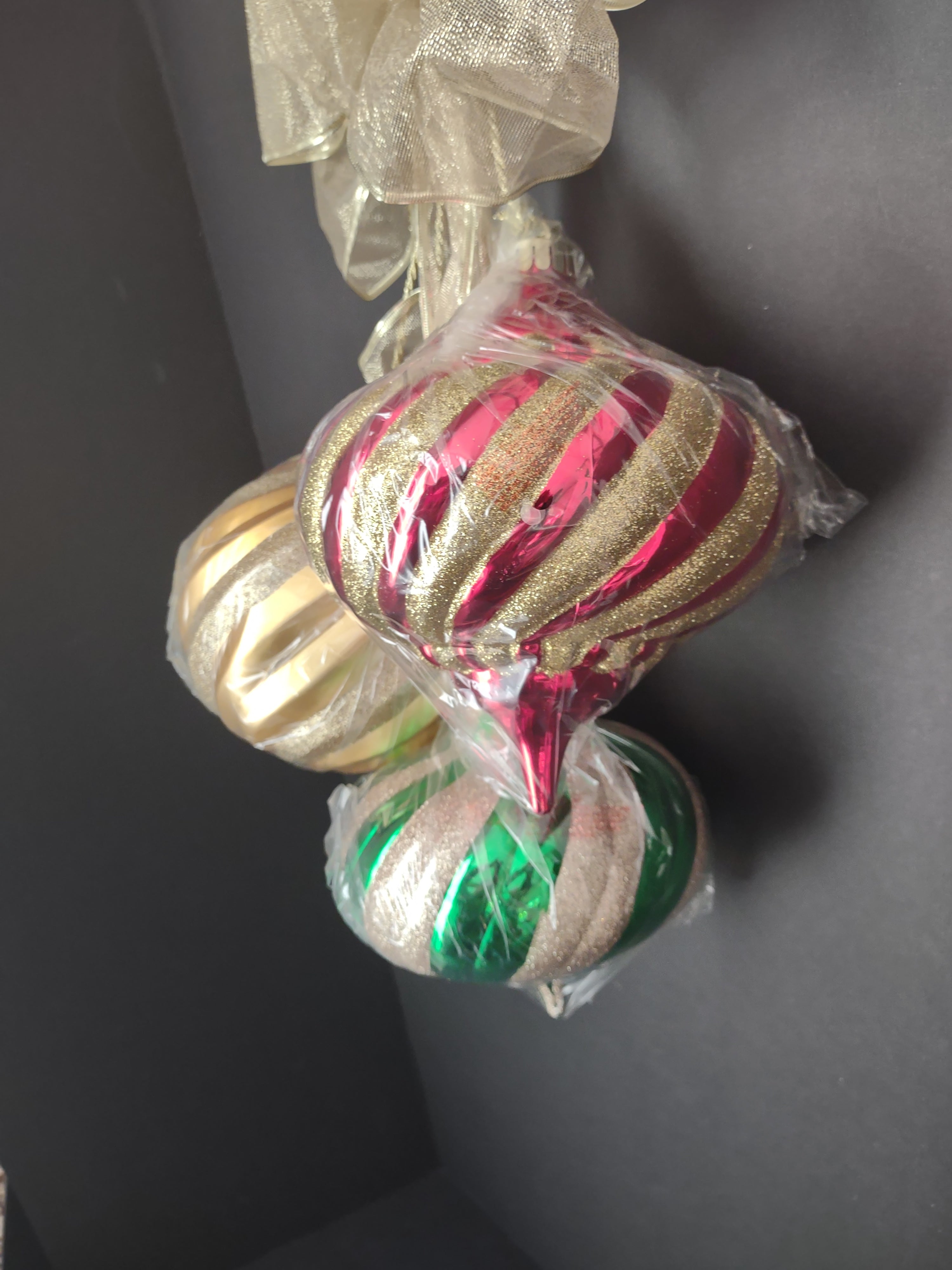 Christmas Holiday Set of 3 Large 5" Ornaments (lot 1285)