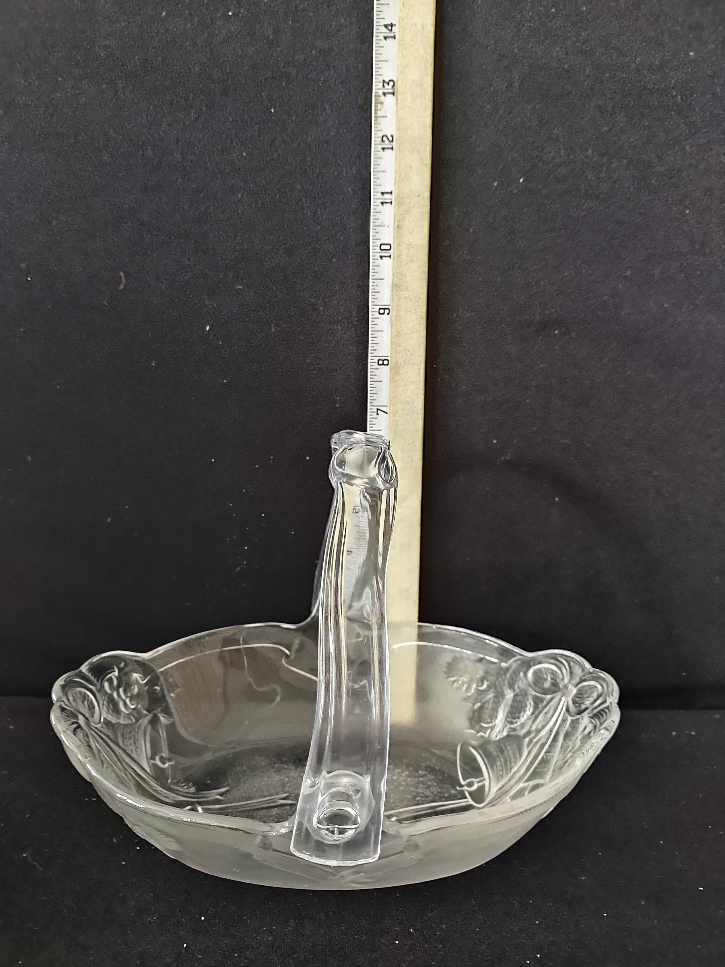 Vintage Christmas Mikasa Holiday Bells Basket Detachable Handle (Lot 3641)