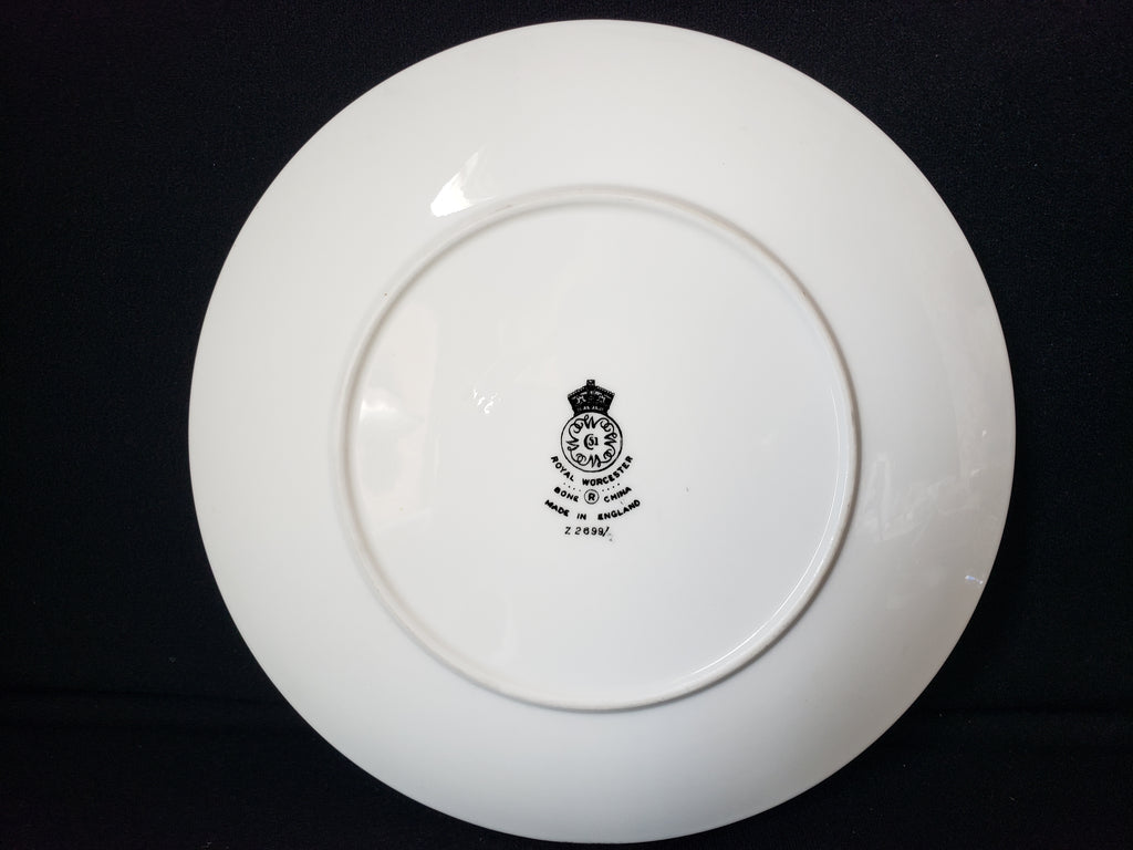 Vintage Royal Worcester Mirage Salad or Luncheon Plate 8" (lot 2107)