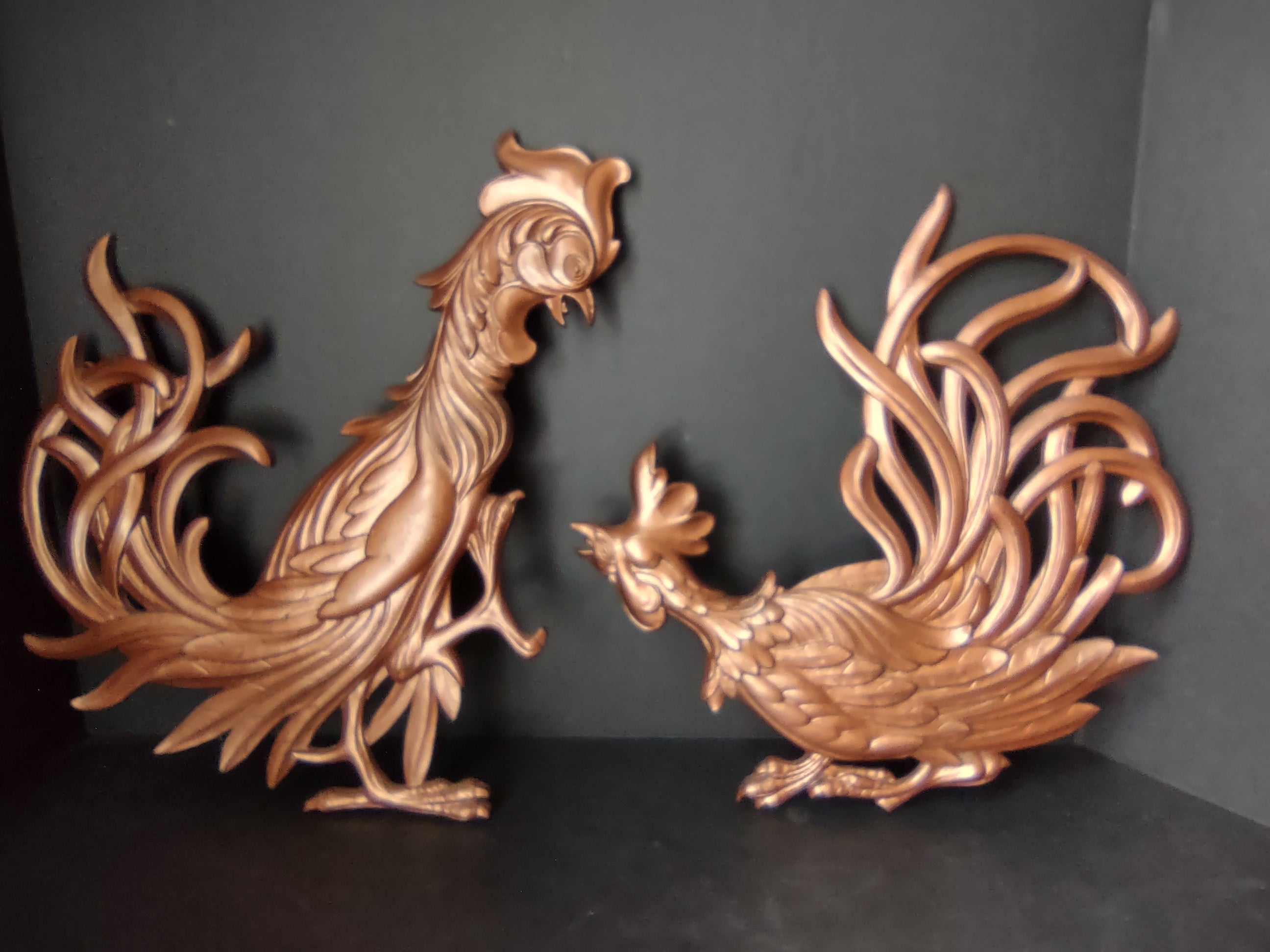 Vintage Syroco Kitchen Cottage Wall Roosters (lot 1771)
