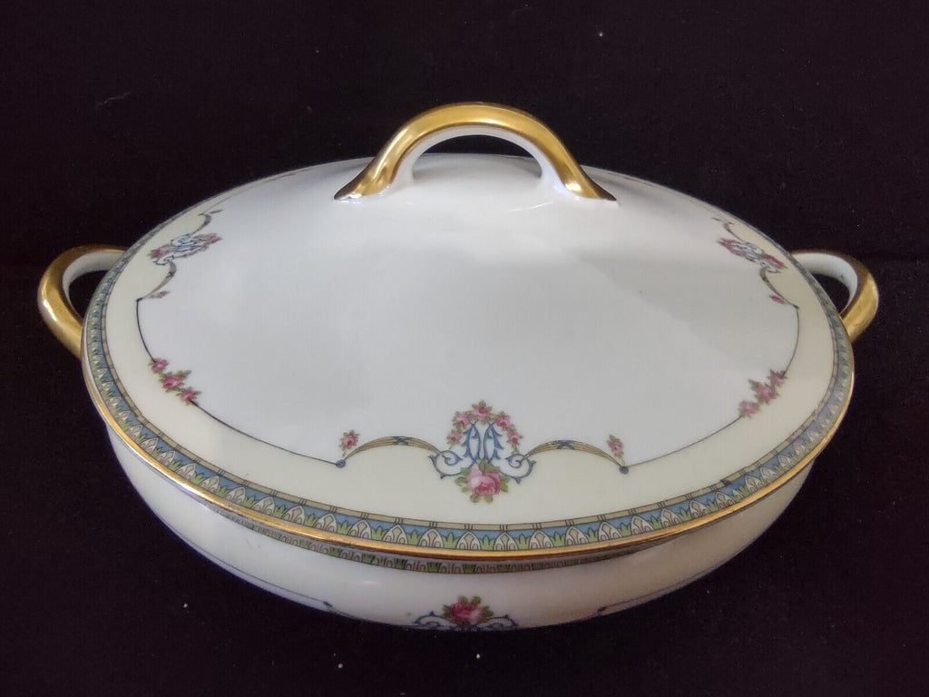 Noritake Laureate Round Covered Vegetable Soup Tureen Dish Gold Trim (lot 302)