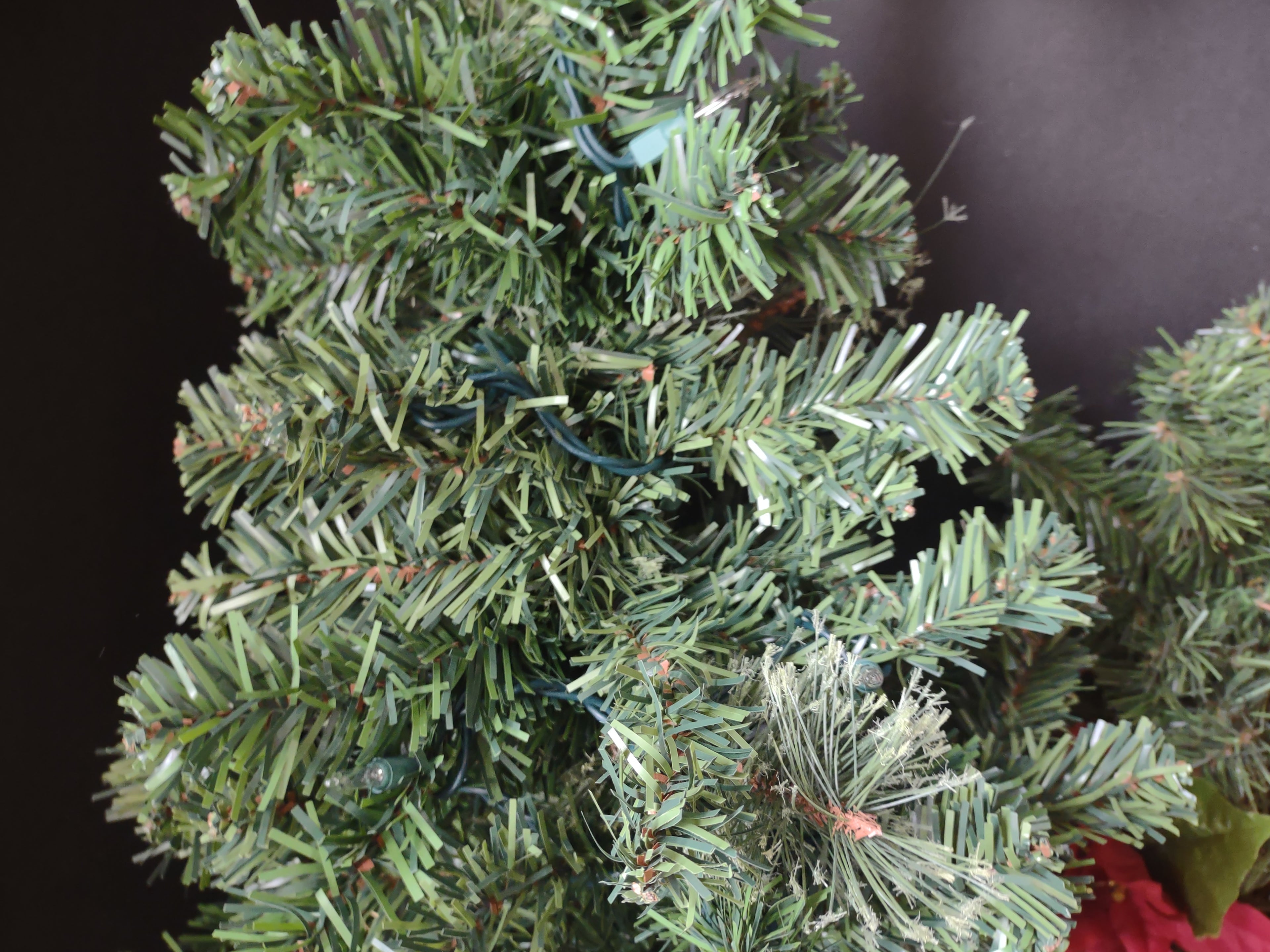 Christmas Artificial 24"Light Up Tree Garland Poinsettia Wreath (lot 1223)