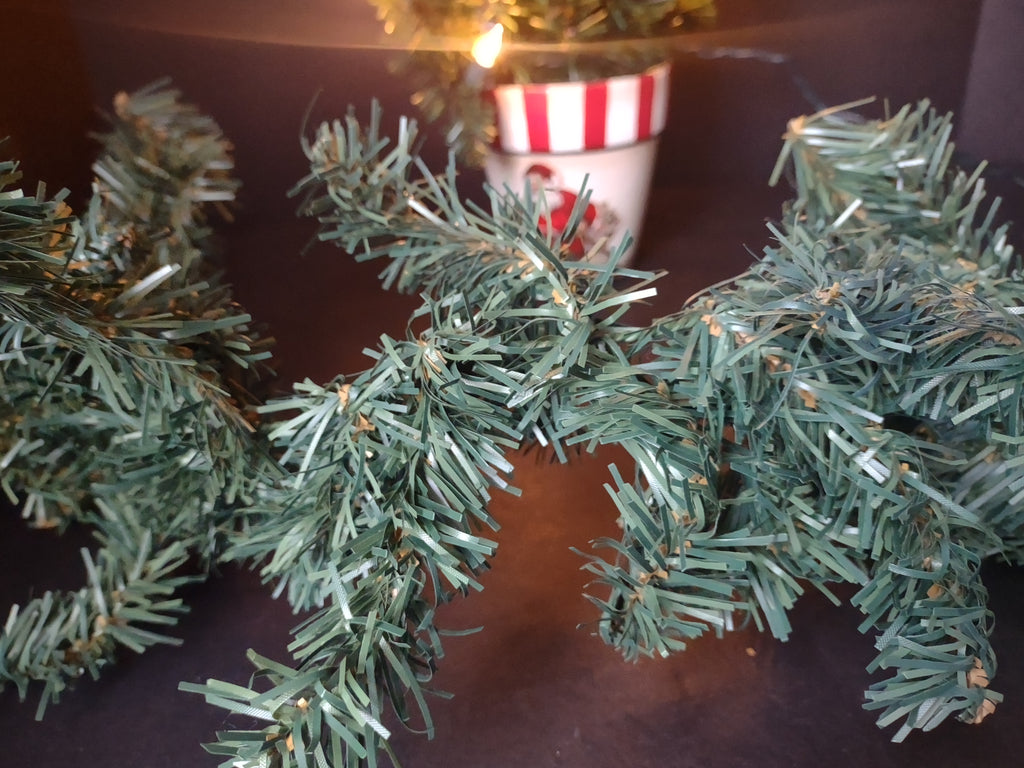 Vintage Artificial Christmas Light Up Tree Swag Red Bow Garland (lot 1227)