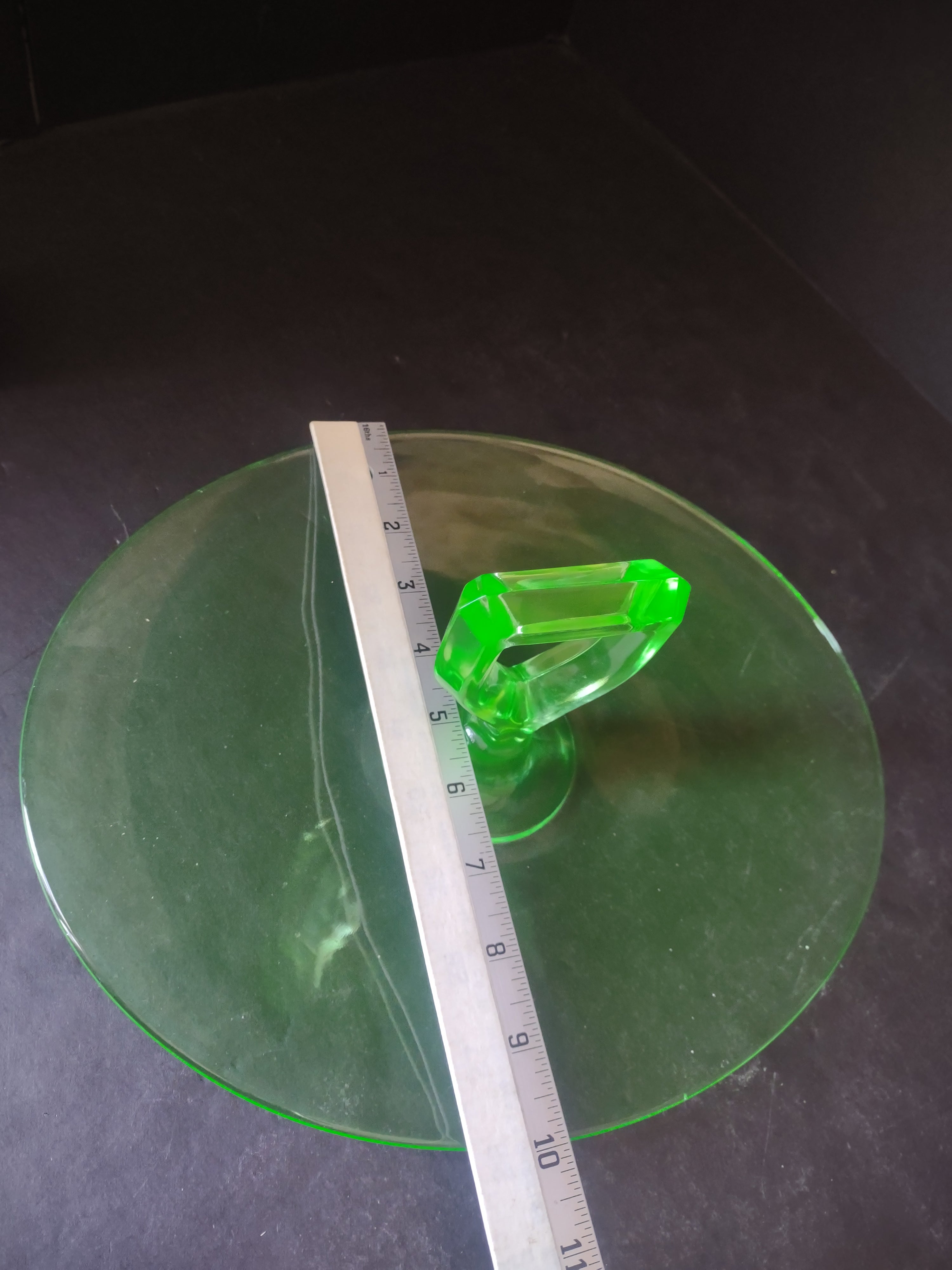 Uranium Vaseline Glass Glows Green Oval Serving Tray with Handle (lot 2712)