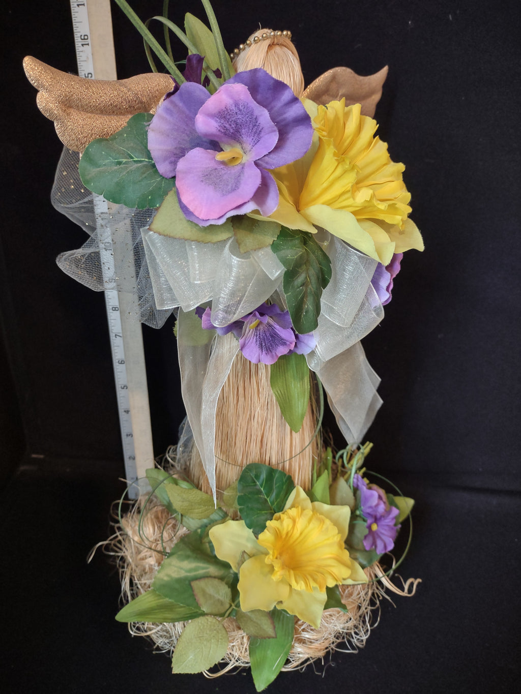 Straw Angel Spring Flowers Decoration (lot 2755c)