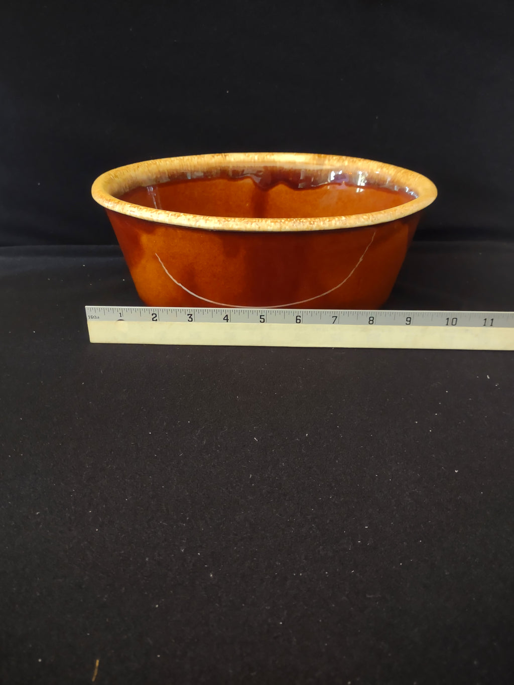 Vintage Hull Pottery Brown Drip Glaze Casserole Dish (Lot 3271)