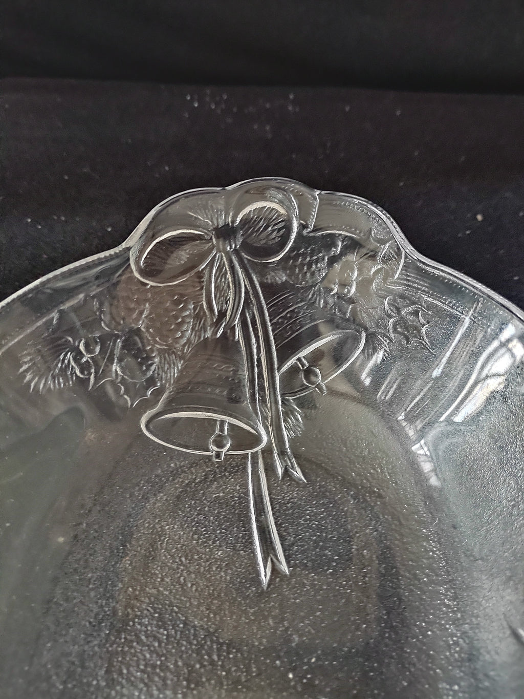 Vintage Christmas Mikasa Holiday Bells Basket Detachable Handle (Lot 3641)