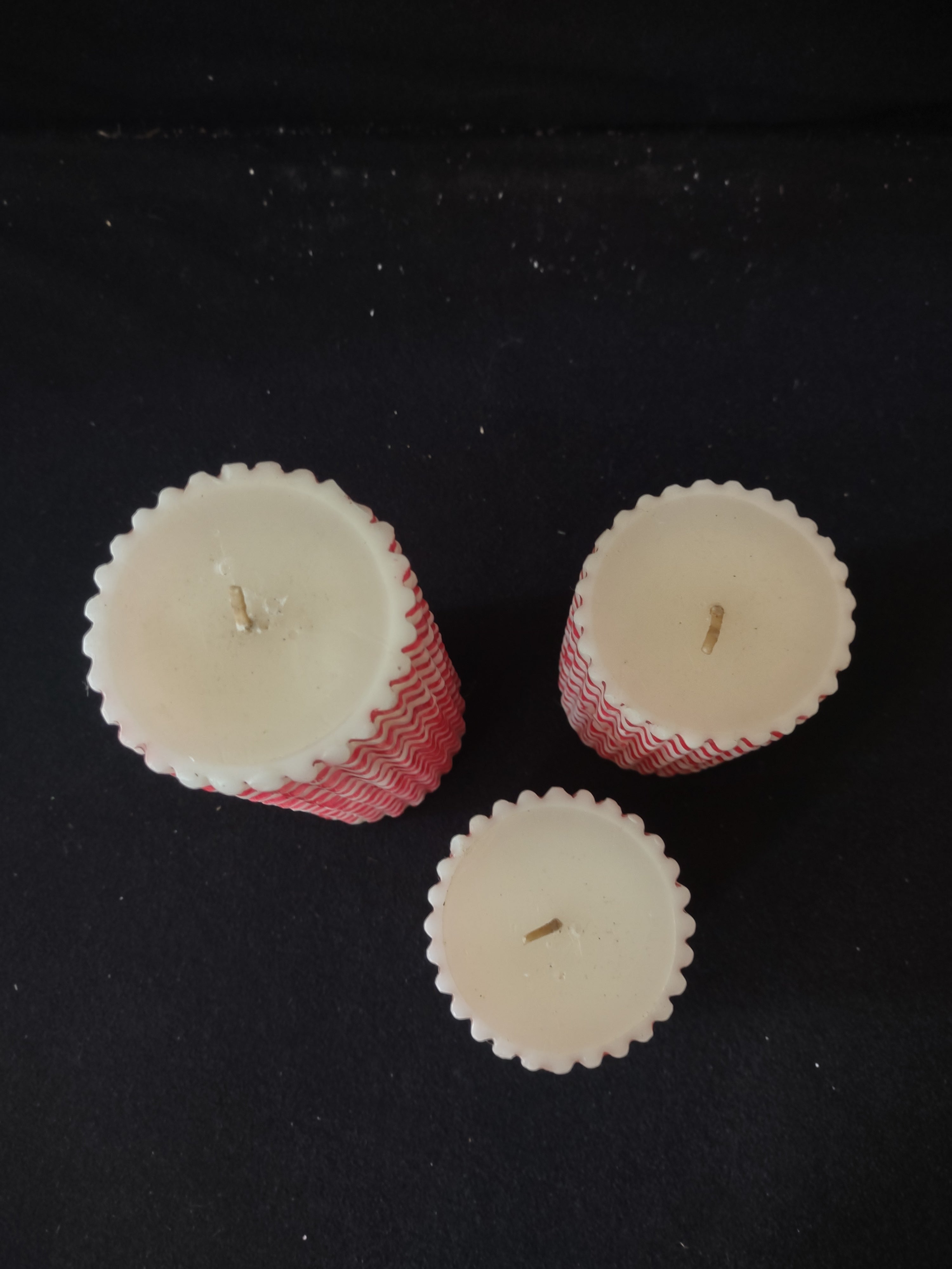 Christmas Holiday 3 Red White Striped Pillar Candles 6" 4" 3" (Lot 3925)