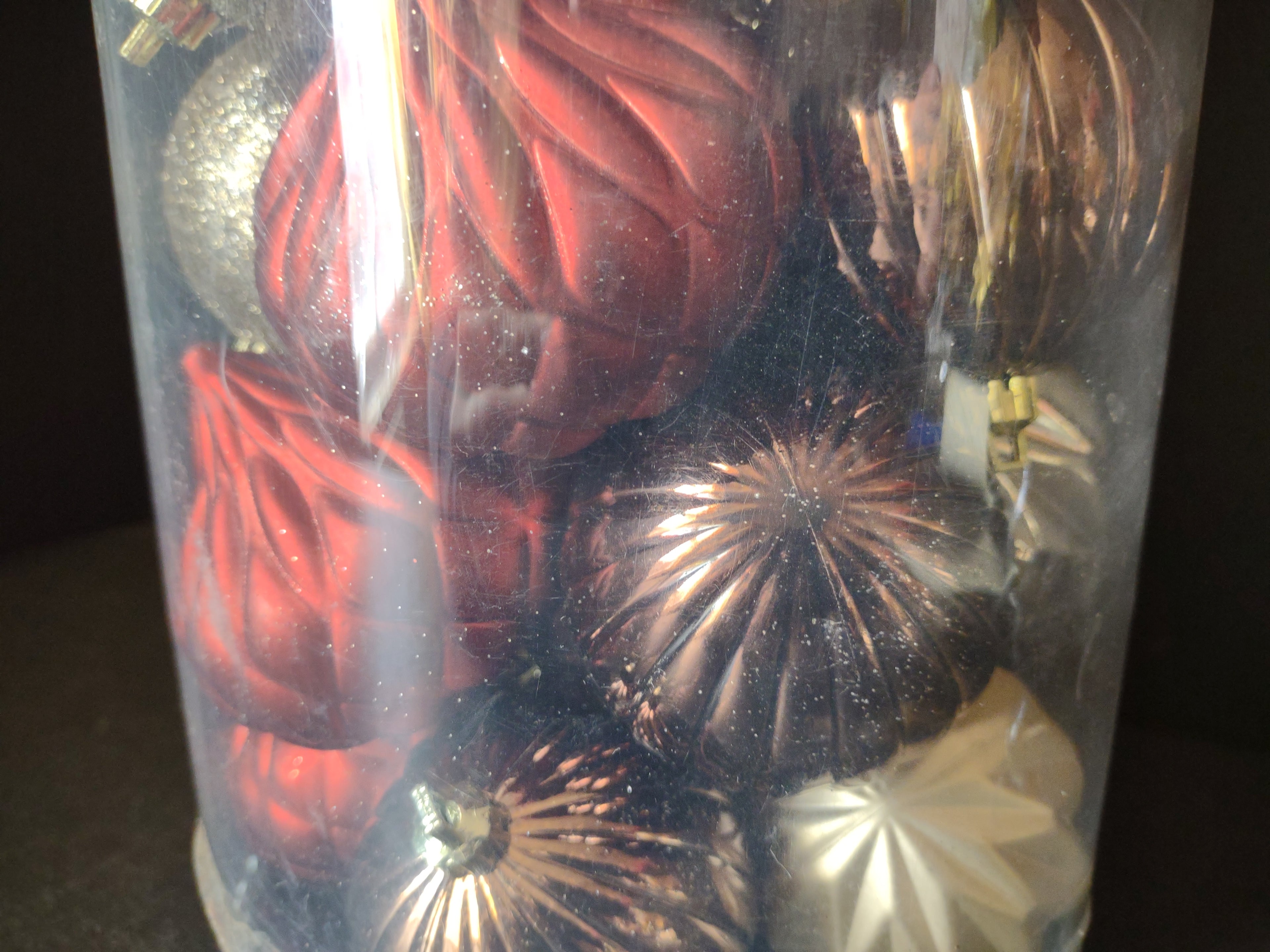 Vintage Shatterproof Plastic Christmas Ornaments Red Brown 48 ct. (lot 1623)