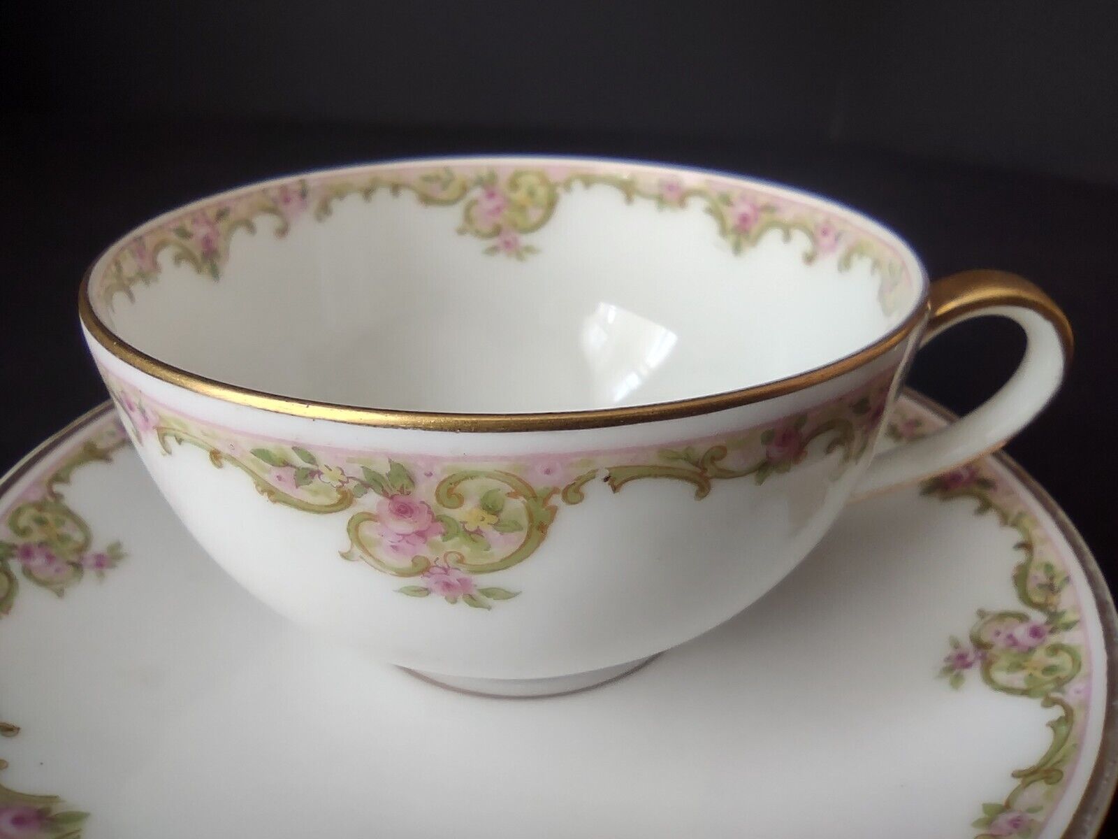 Haviland Limoges Gold Green & Pink Rose Garland Trim Teacup & Saucer (lot 686)