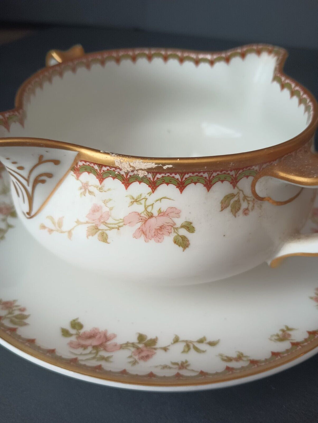Haviland France Limoges Thanksgiving Round Gravy Boat Plate Attached (lot 380)