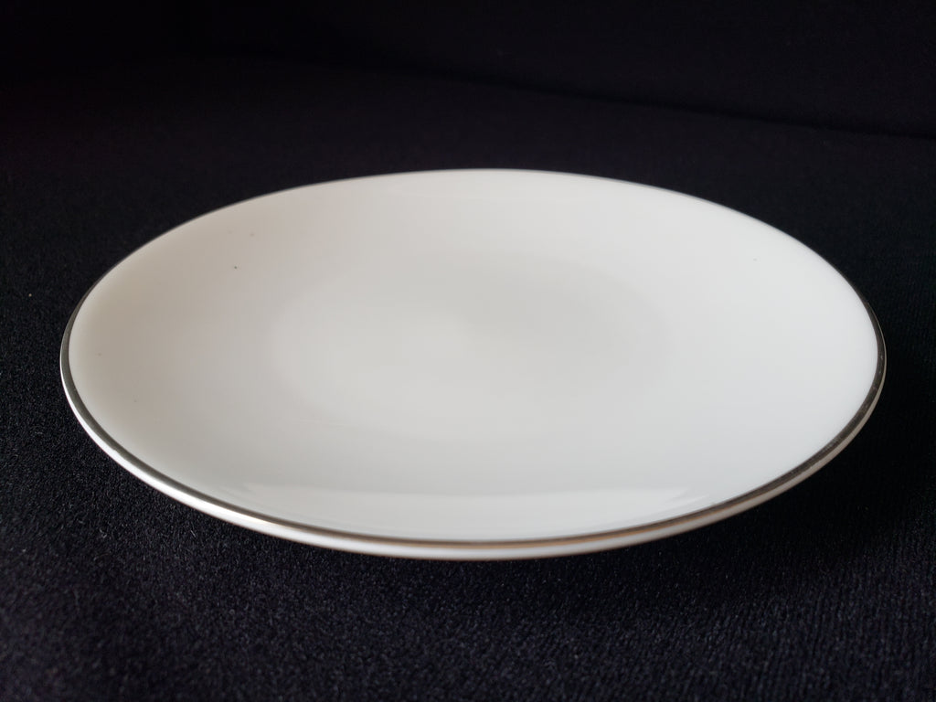 Vintage Royal Worcester Mirage Salad or Luncheon Plate 8" (lot 2107)