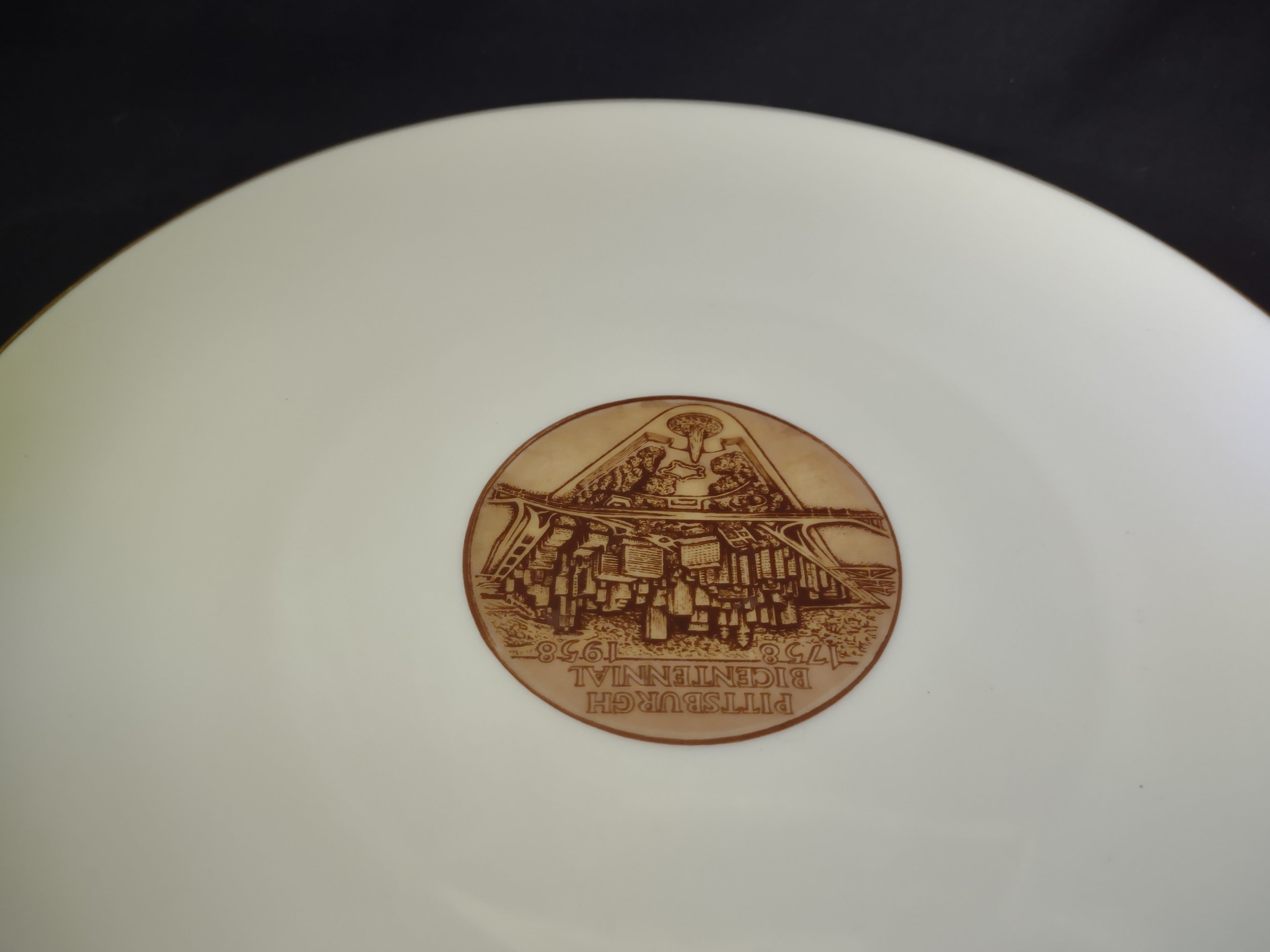 Vintage Lenox C-567 Limited Edition Pittsburgh Bicentennial Plate (lot 2002)