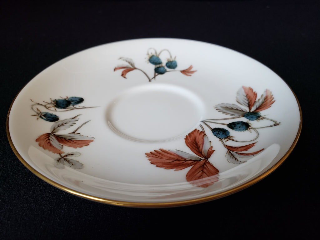 Vintage Royal Worcester Fraises Des Bois Saucer ONLY 5-1/2" (lot 2134)