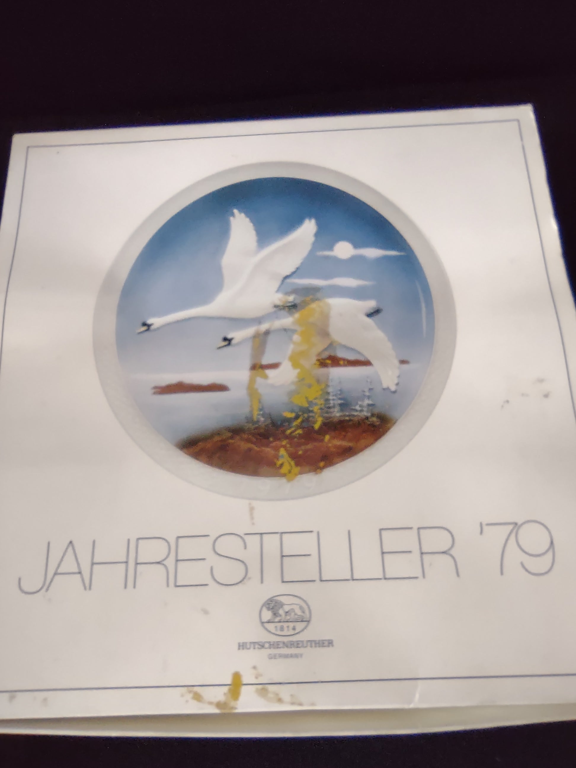 Vintage Hutschenreuther Heading South Swans 1979 Collector Plate (Lot 4021)
