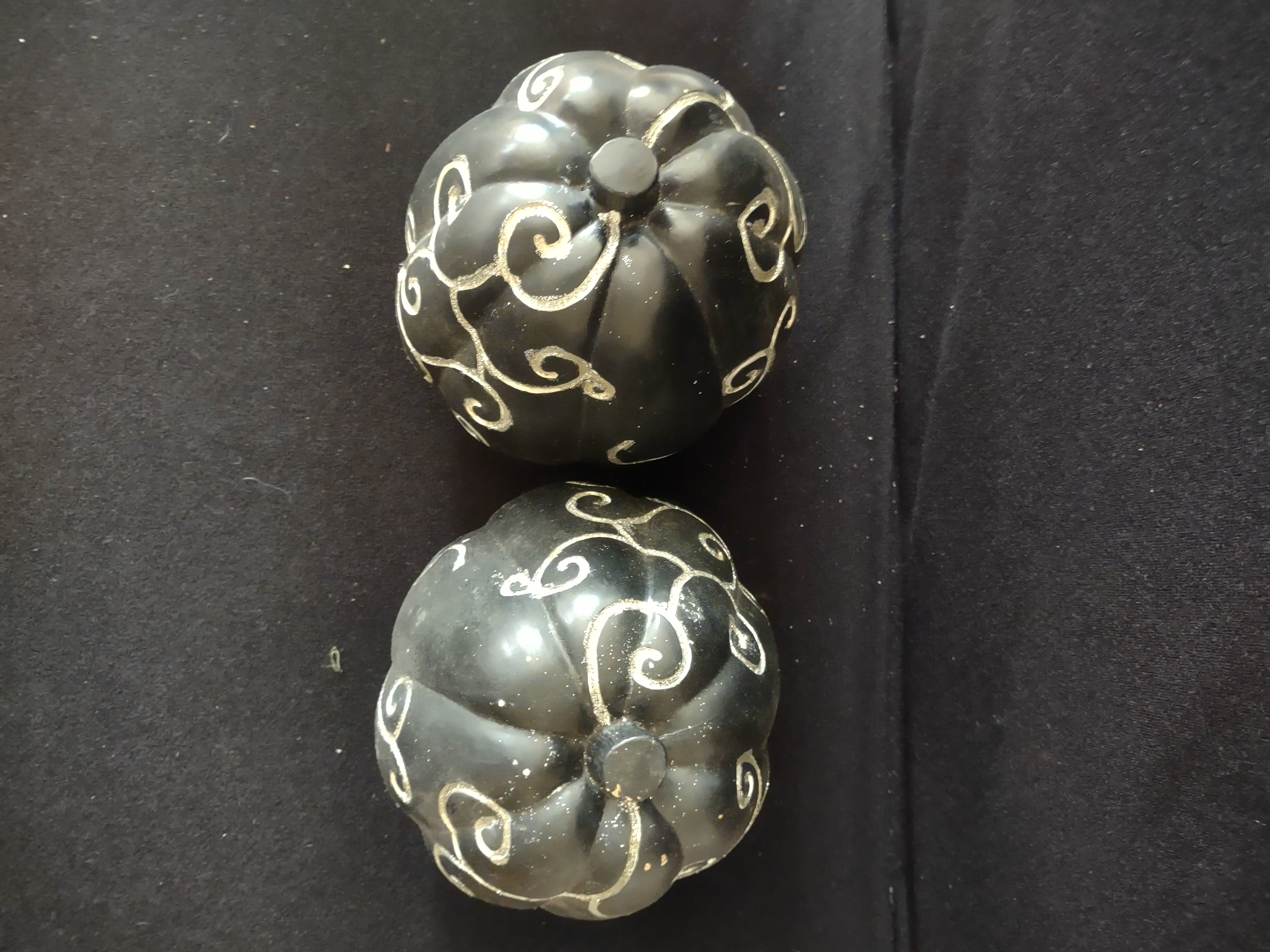 Halloween Resin Black Glitter Scroll 7" Pumpkin Set of 2 (Lot 3343)