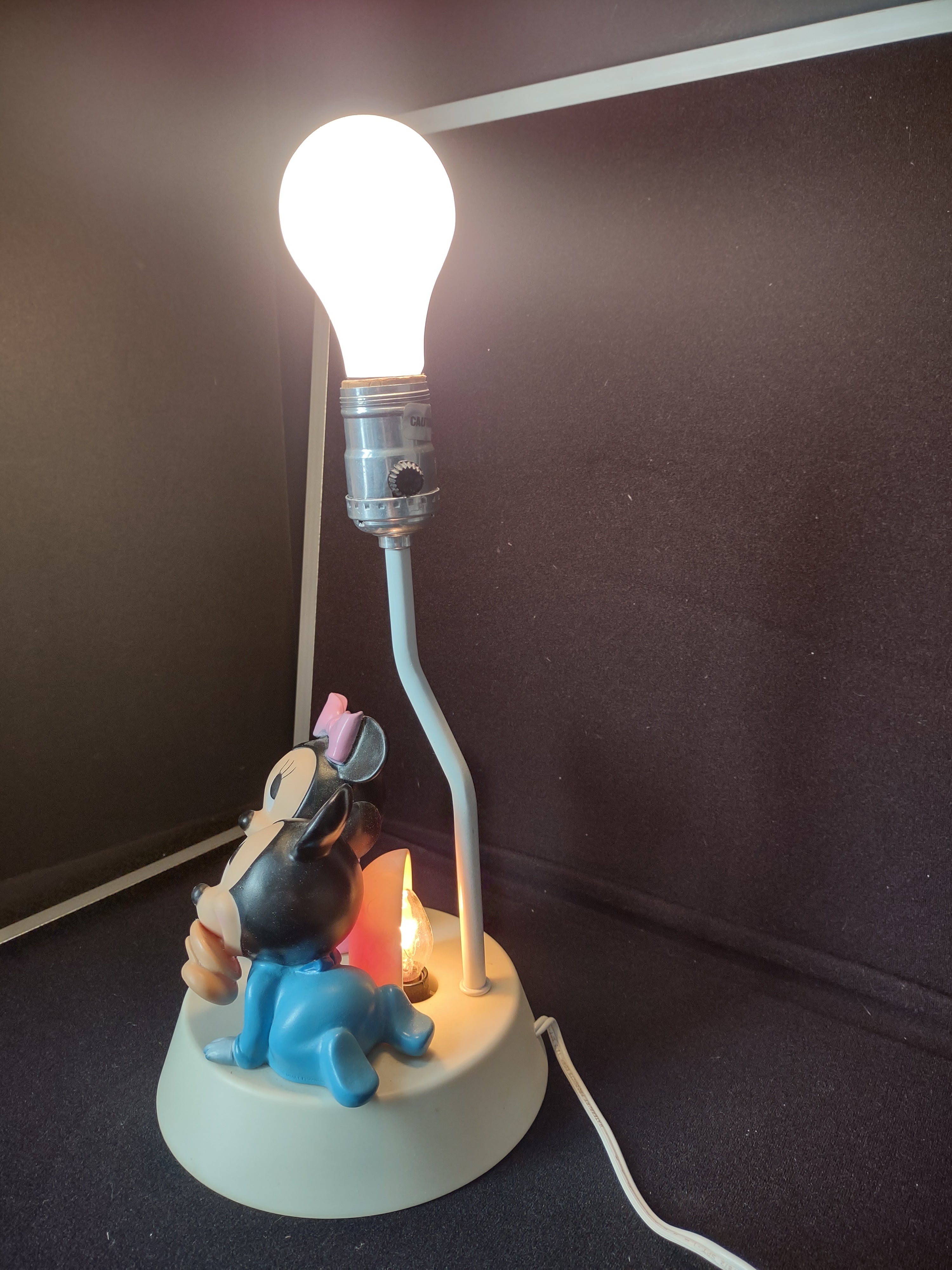 Disney Minnie Mouse Nursery Lamp with Night Light (lot 2493c)