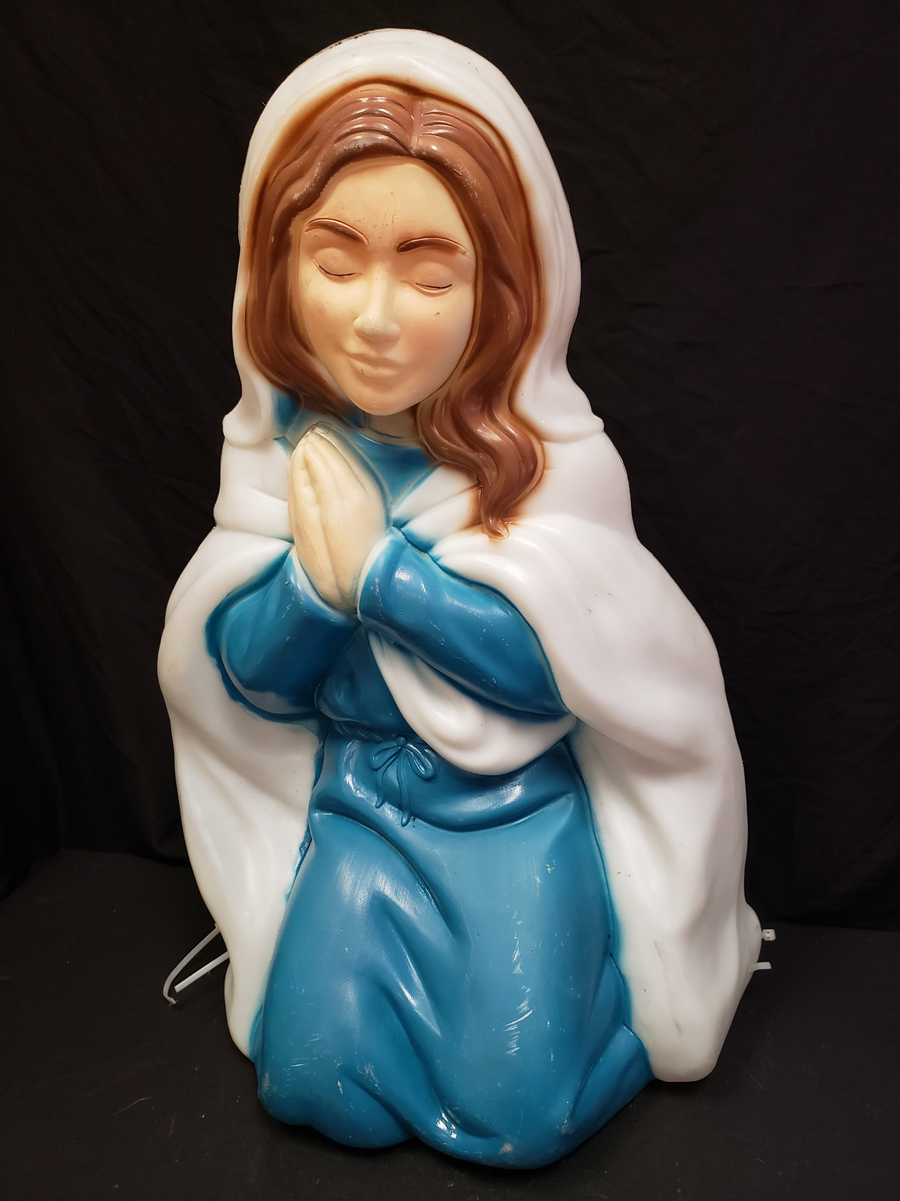 Vintage Christmas Outdoor Blue Mary Blow Mold 26" (lot 2264)