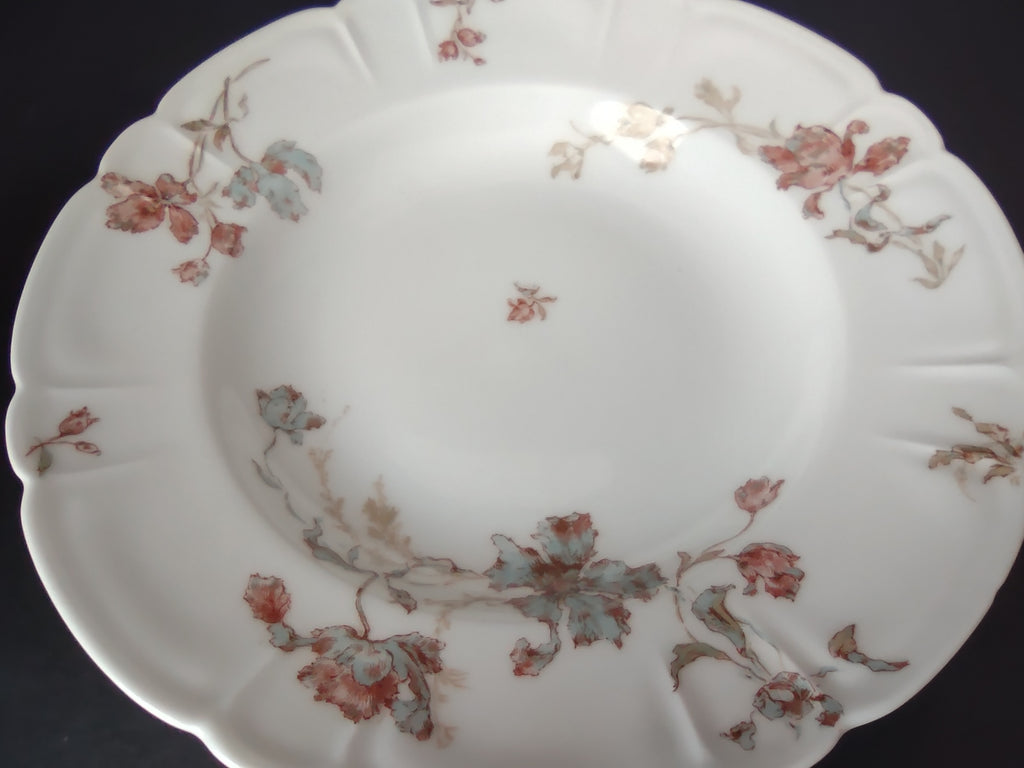 Antique Haviland Limoges Blue Red Flower Soup Plate 9" (lot 957)