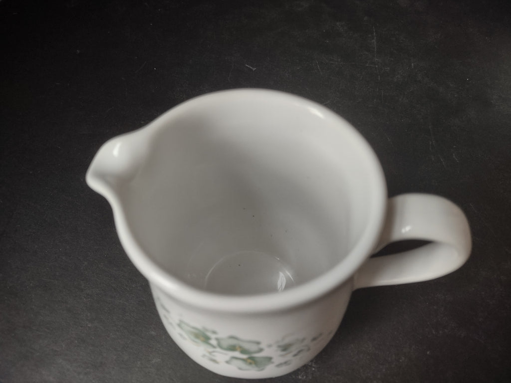 Corelle Corning Callaway Ivy Creamer Pitcher Syrop 5" (lot 2926c)