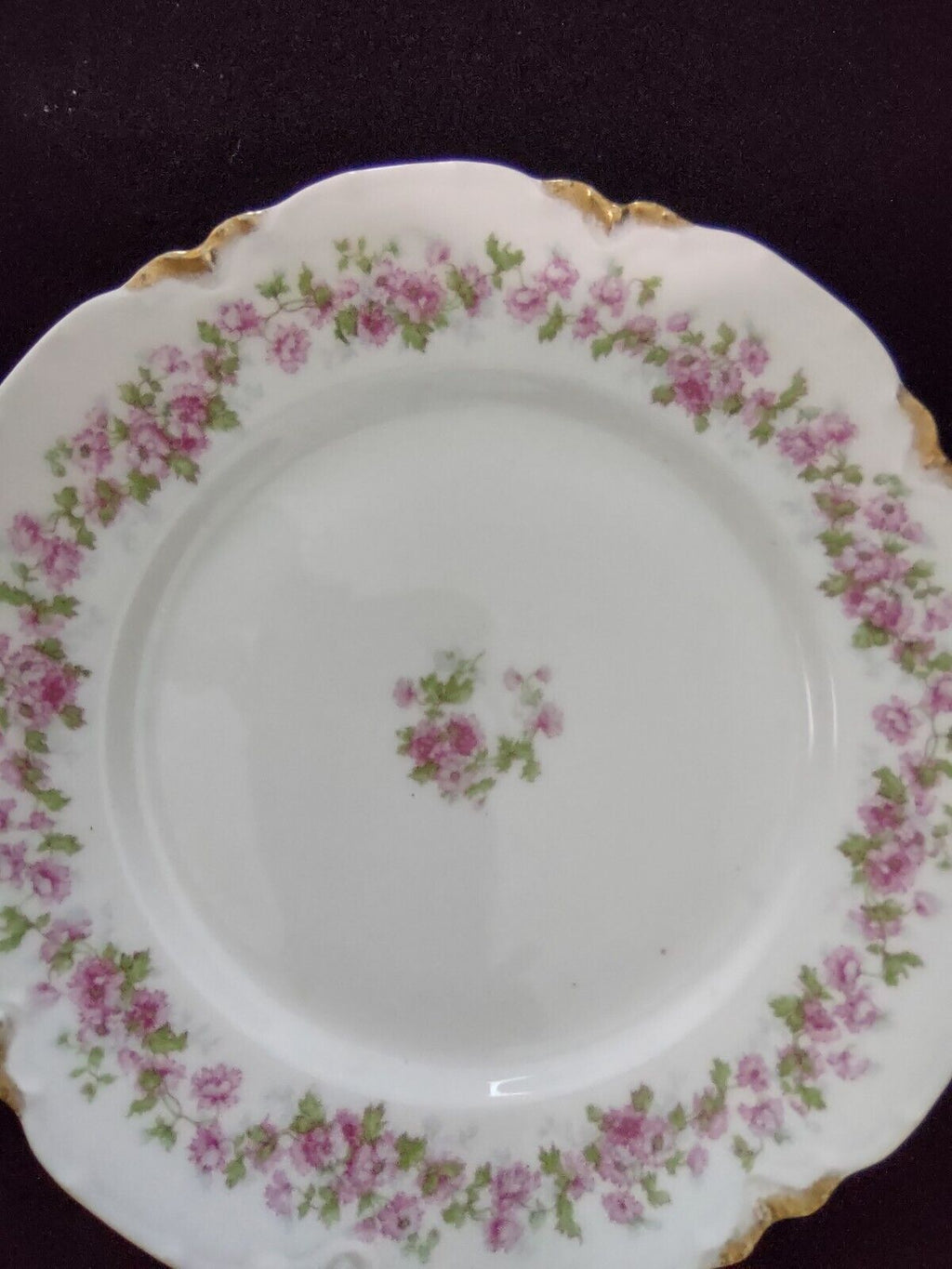 Haviland Limoges Green Gold Pink Rose Center Dinner Plate 9-3/4" (lot 325)
