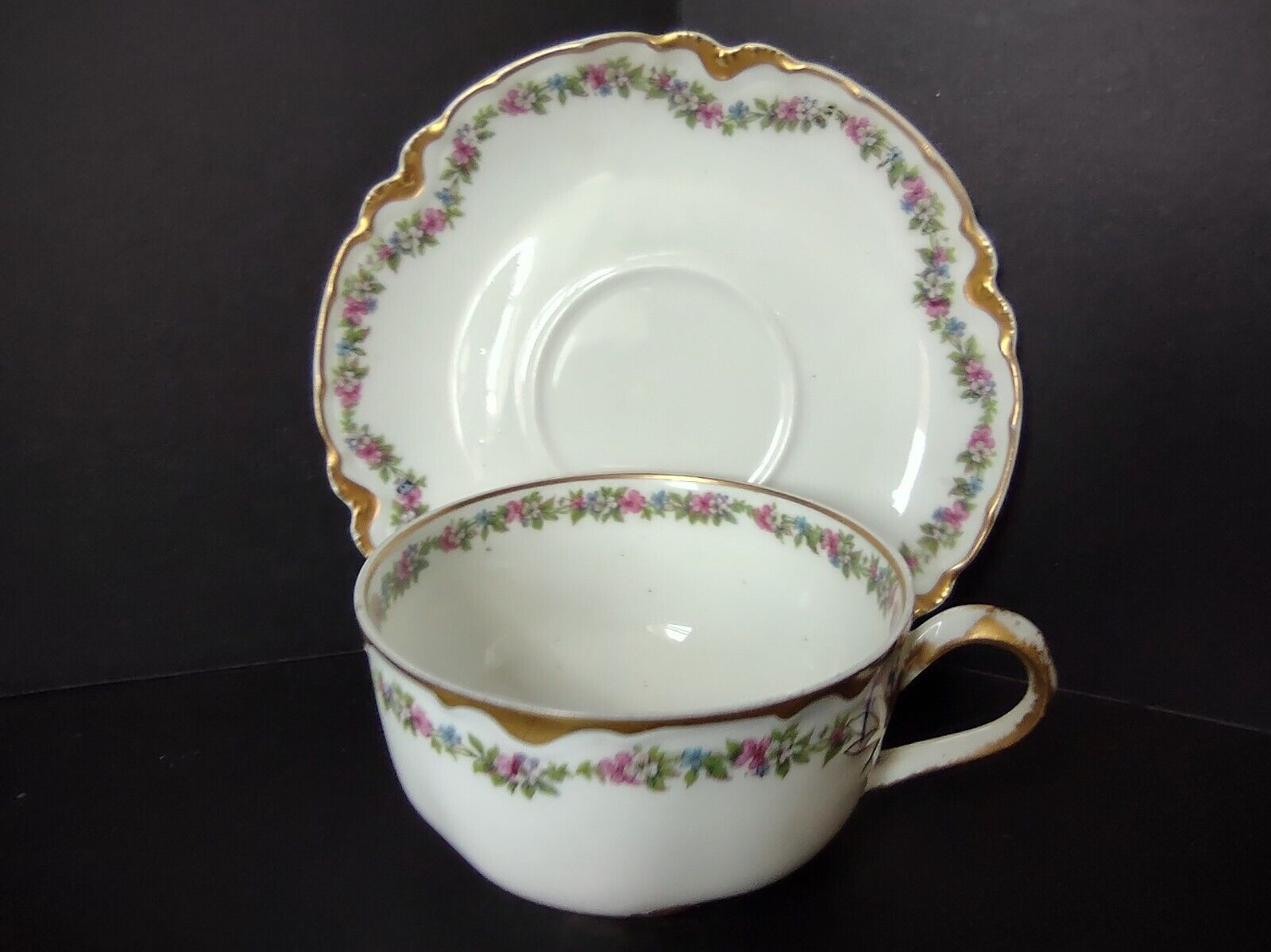 Haviland Limoges Gold Trim Pink Flower Garland Teacup & Saucer IMPERFECT lot 707