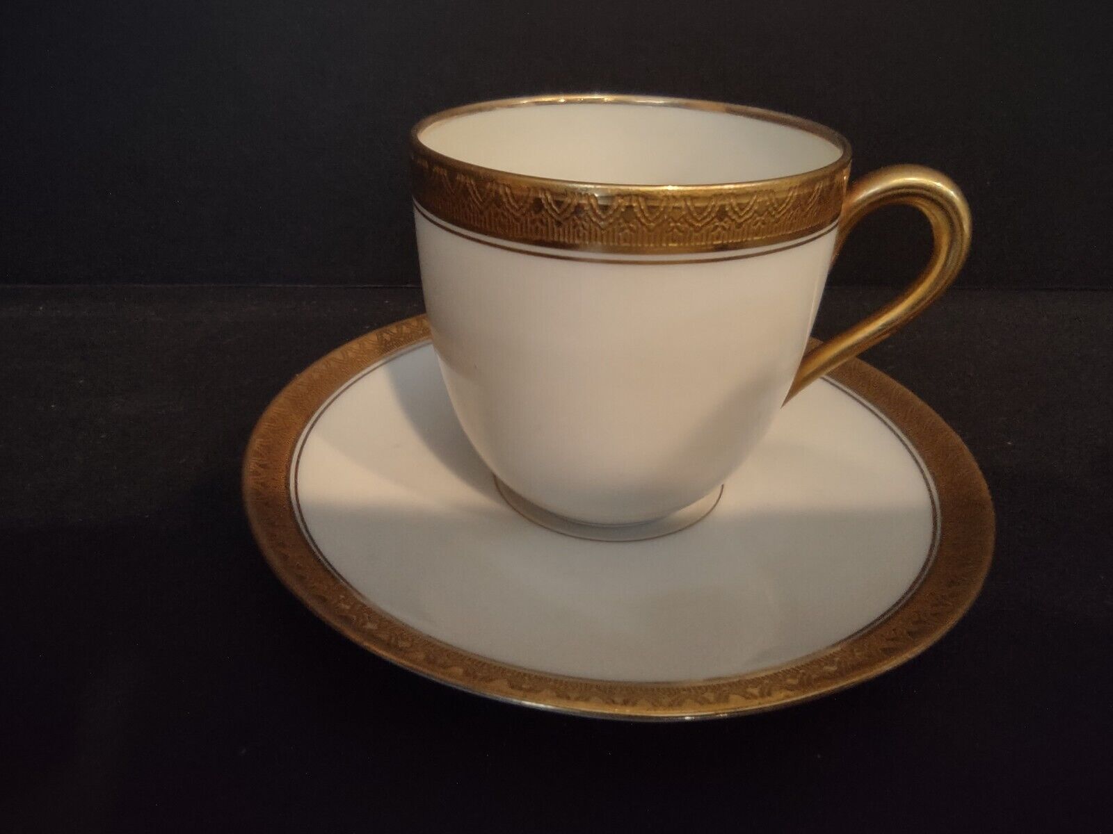 Vintage Black Knight Marquise Bavaria Demitasse Cup Heavy Gold Trim (lot 512)