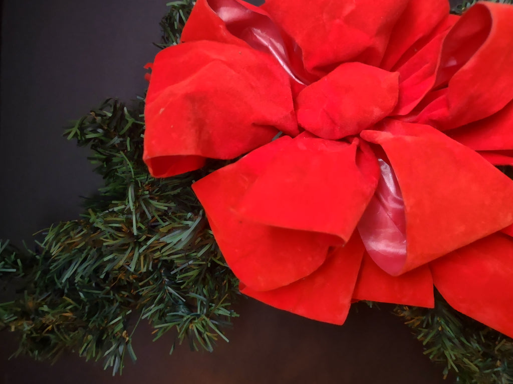 Vintage Artificial Christmas Light Up Tree Swag Red Bow Garland (lot 1227)