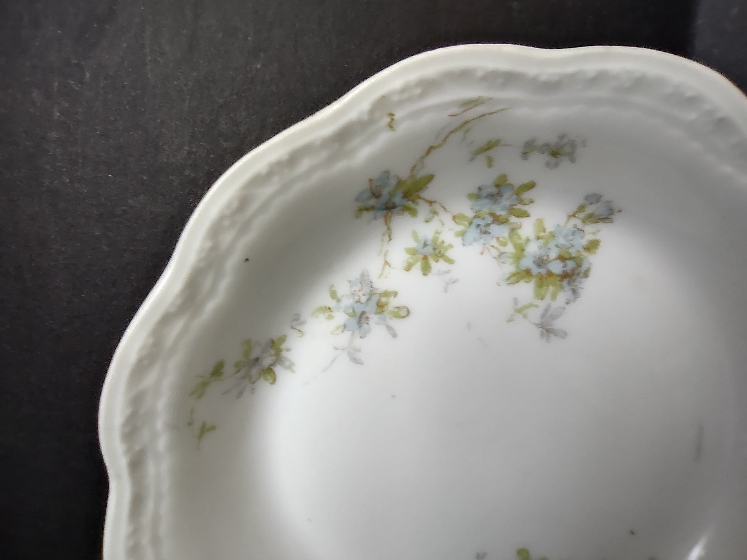A L Limoges French Cottage Shabby Chic Blue Flower Cranberry Bowl 5"(lot 1097)