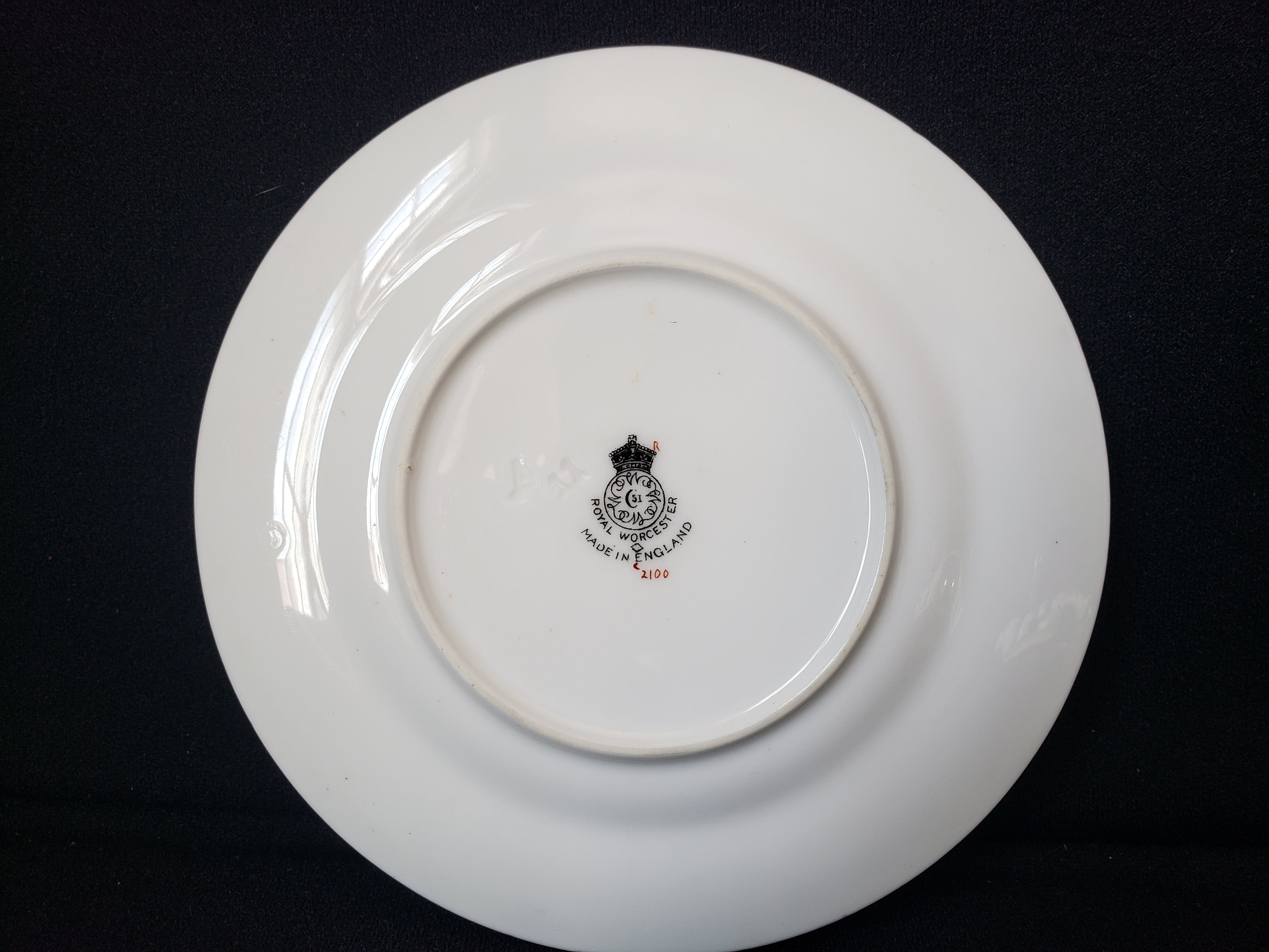 Vintage Royal Worcester Bread or Dessert Plate 6" (lot 2074)