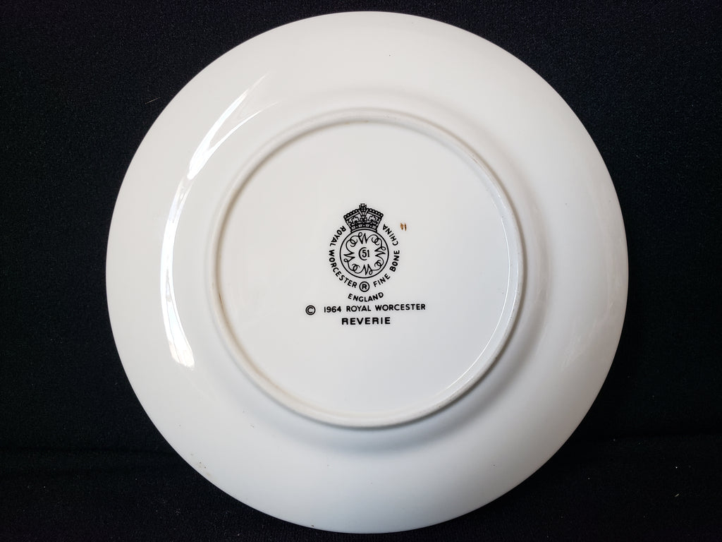 Vintage Royal Worcester Reverie Salad or Dessert Plate 8" (lot 2136)