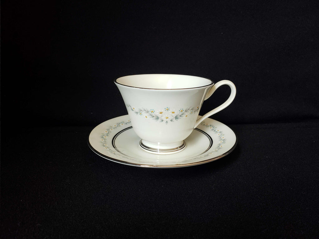 Vintage Lenox Oxford Bone China Holyoke Tea Cup with Saucer (lot 1939)