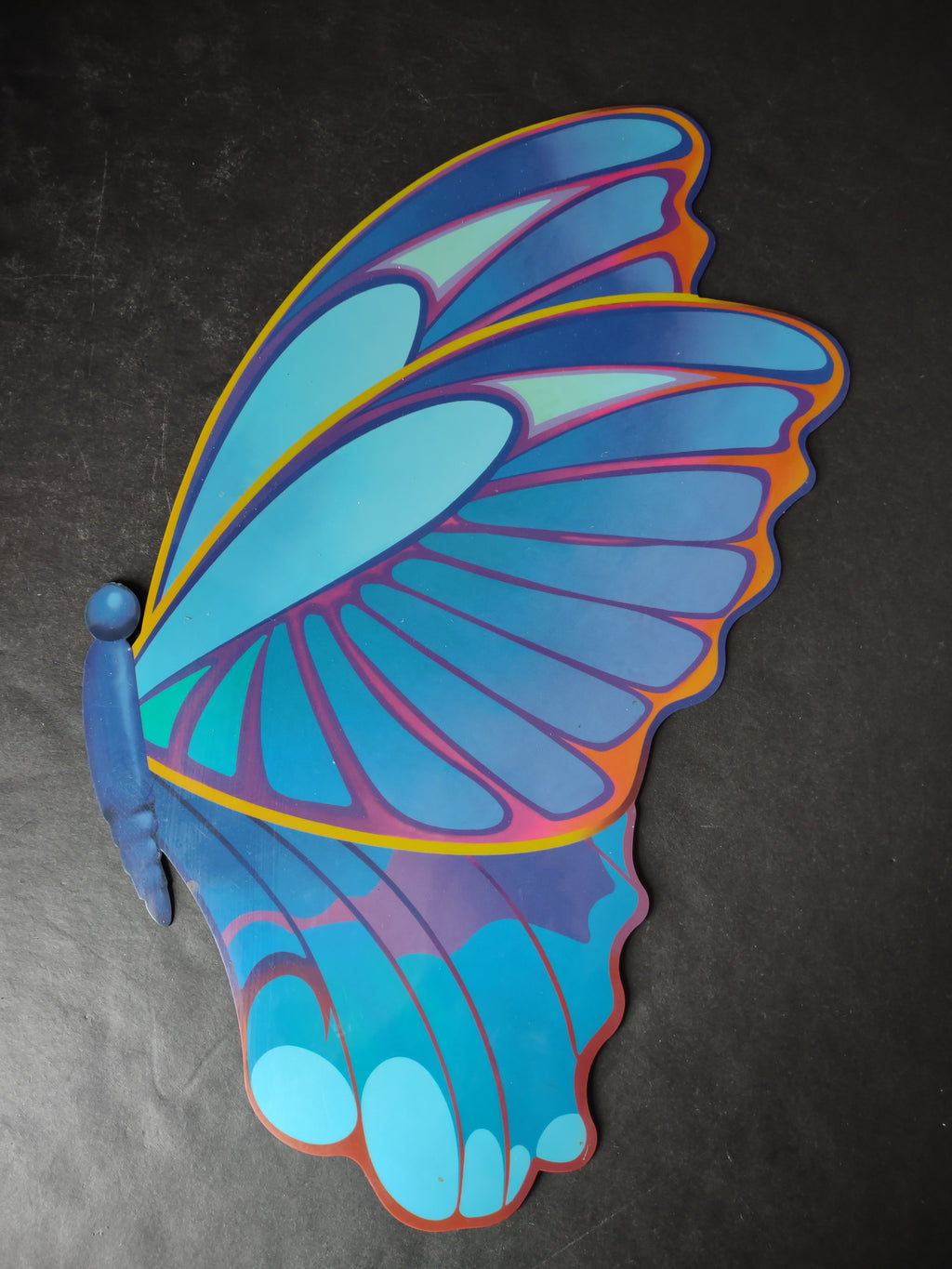 Blue Large Magnetic Butterfly 17" x 9" (lot 5038)